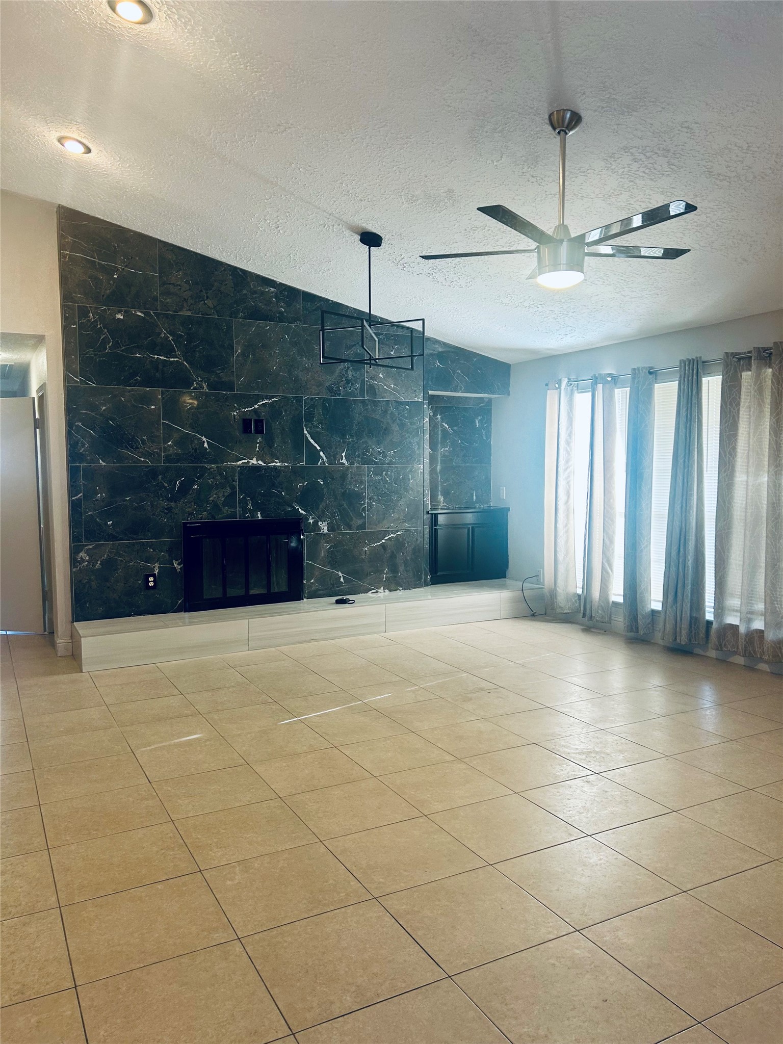 10406 Stockman Lane, Sugar Land, TX 77498