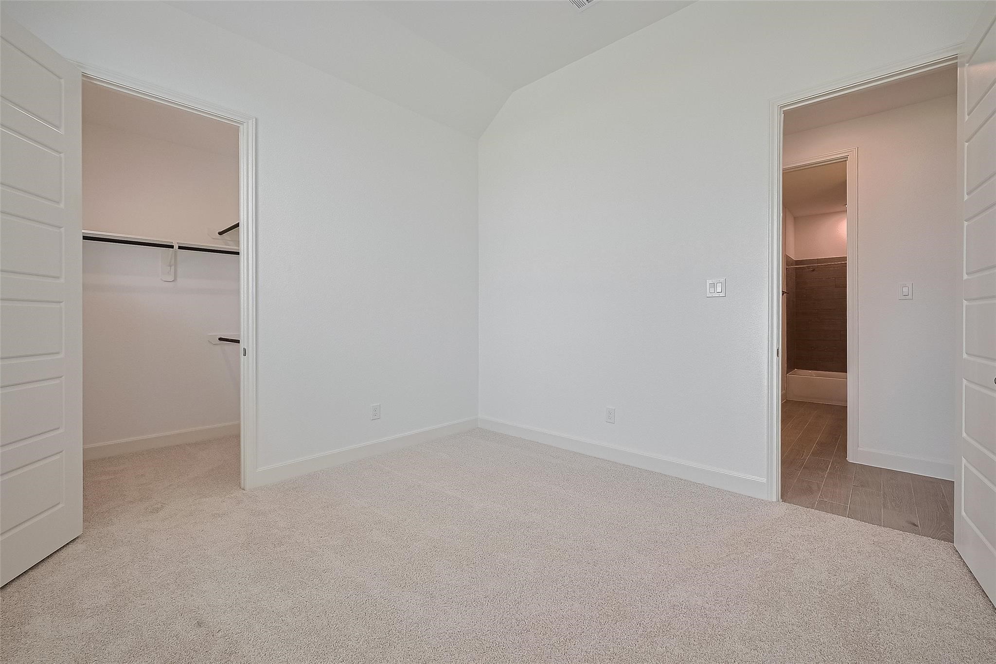 2702 Ballast Green Drive, Texas City, TX 77568