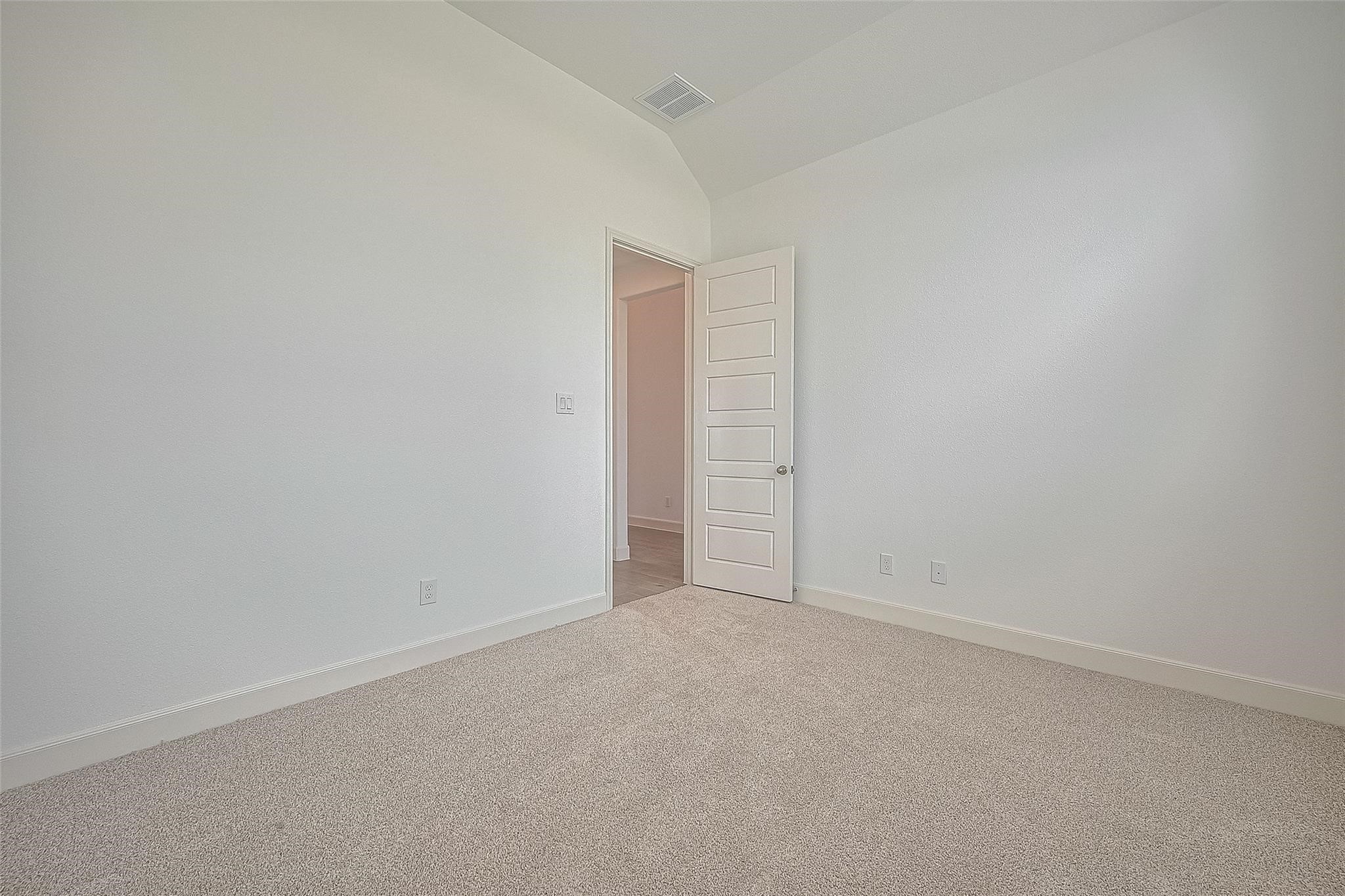 2702 Ballast Green Drive, Texas City, TX 77568