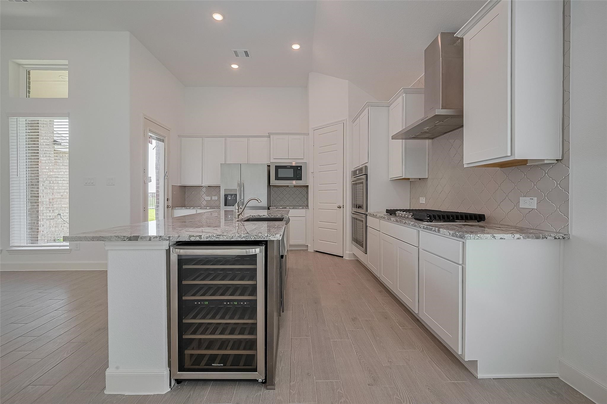 2702 Ballast Green Drive, Texas City, TX 77568