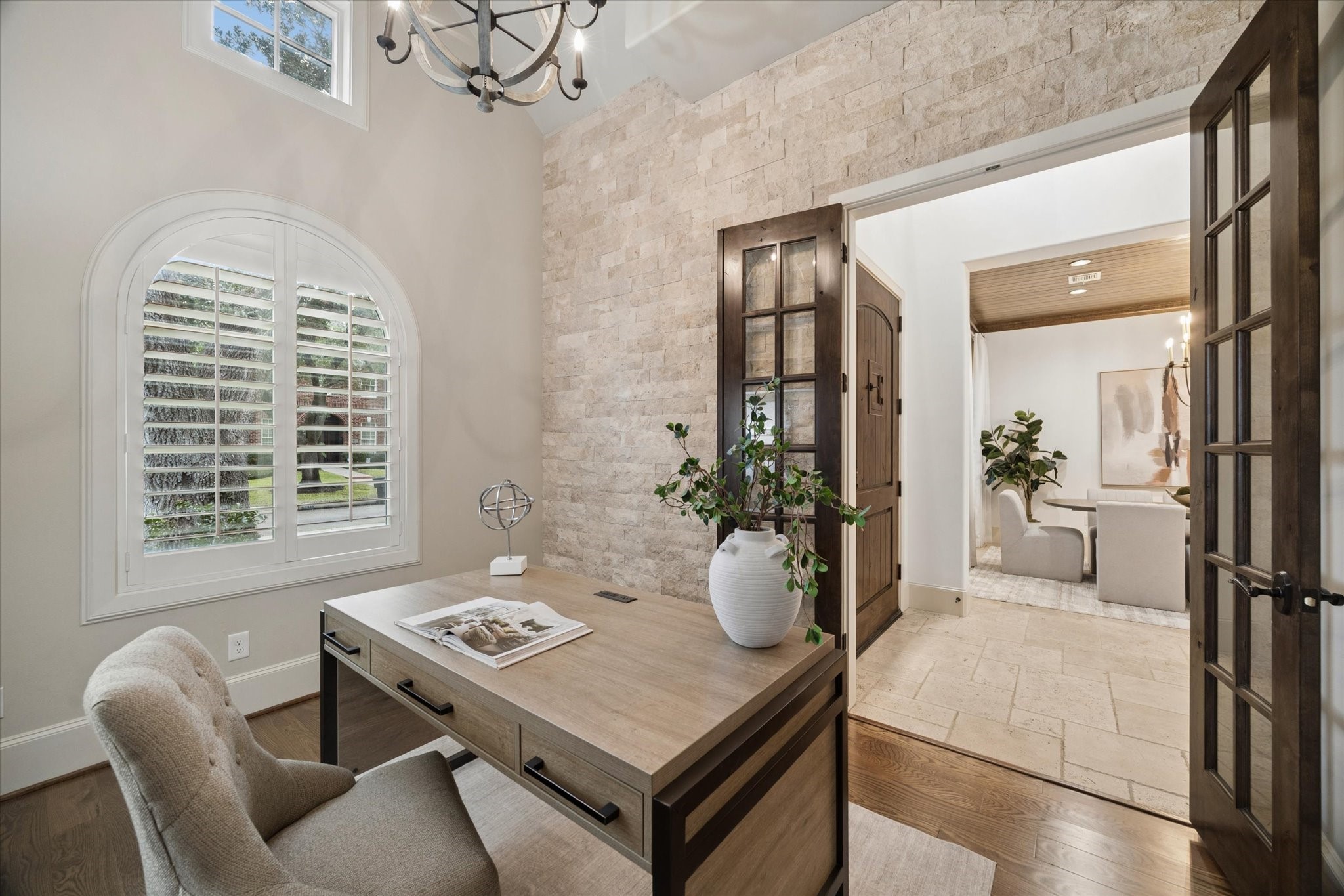 6006 Floyd Street, Houston, TX 77007