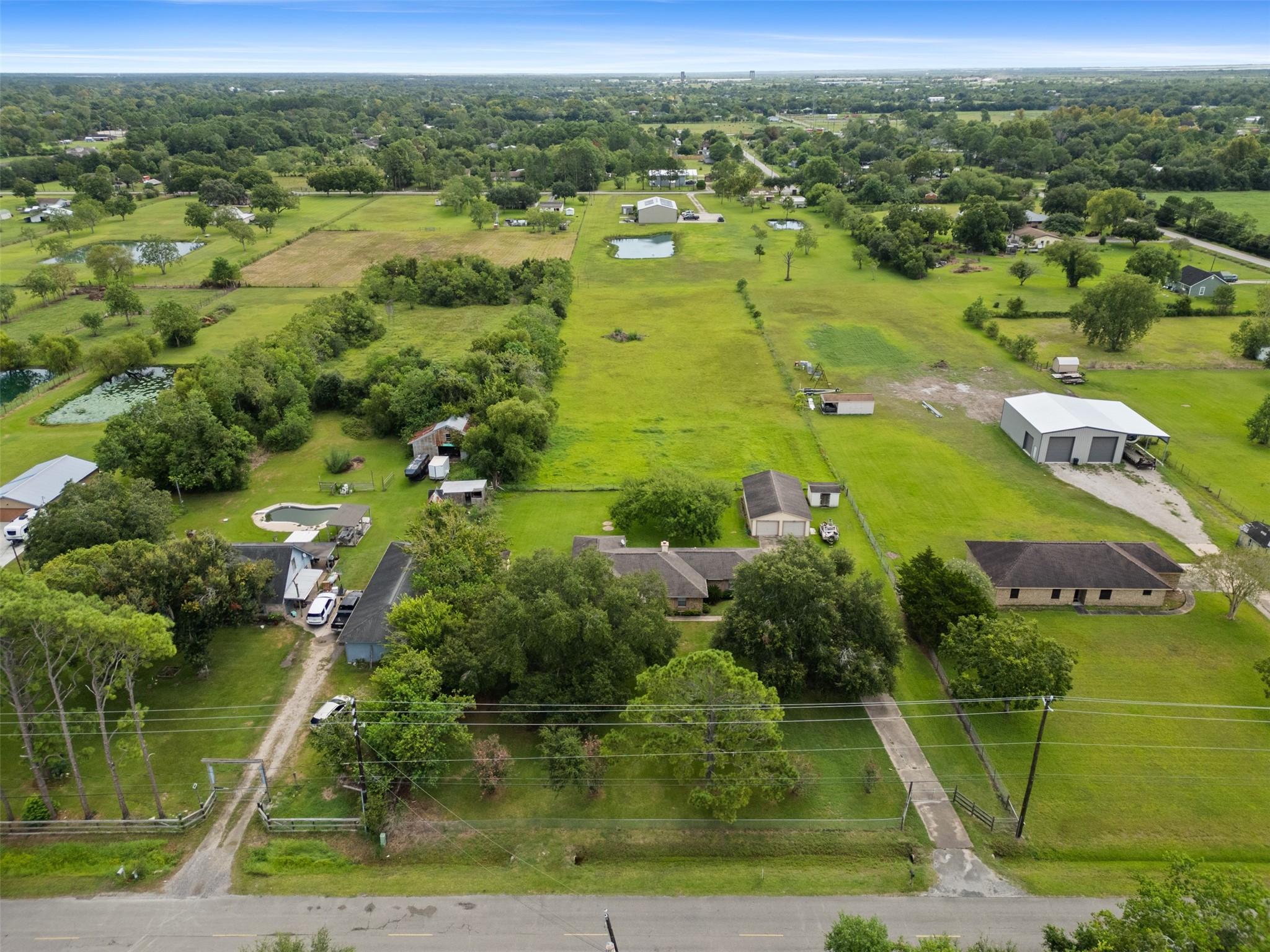 7711 Avenue M, Santa Fe, TX 77510
