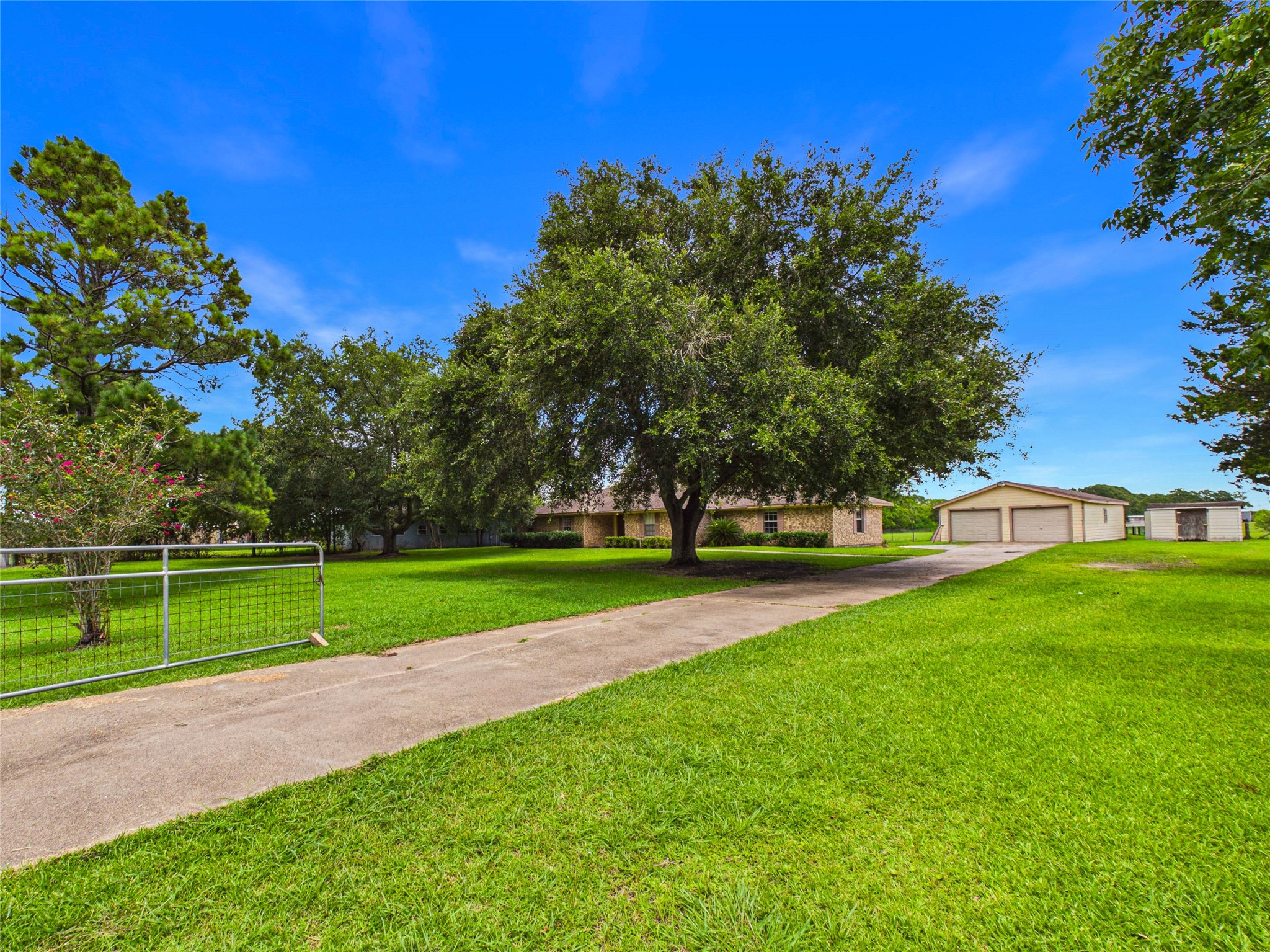 7711 Avenue M, Santa Fe, TX 77510