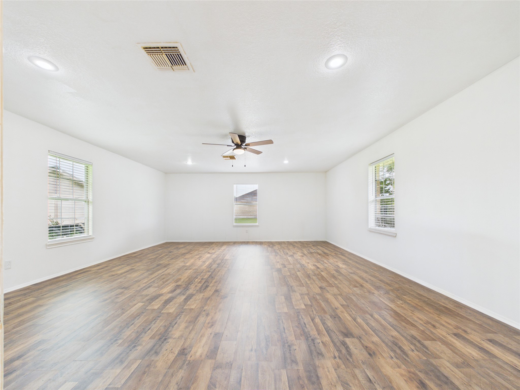 7711 Avenue M, Santa Fe, TX 77510