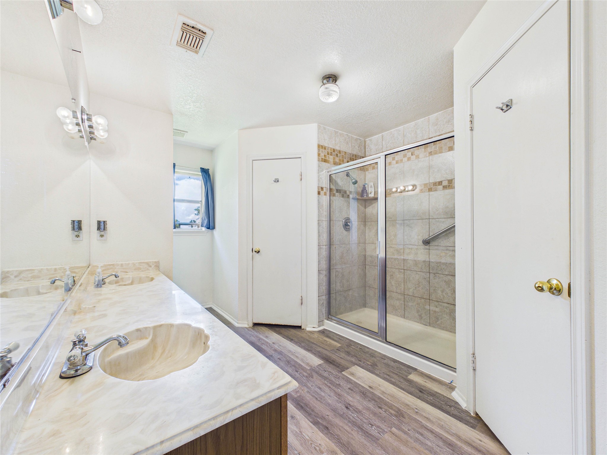 7711 Avenue M, Santa Fe, TX 77510