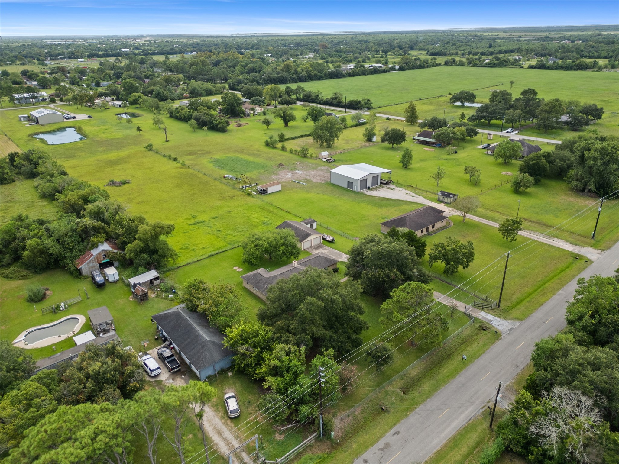 7711 Avenue M, Santa Fe, TX 77510