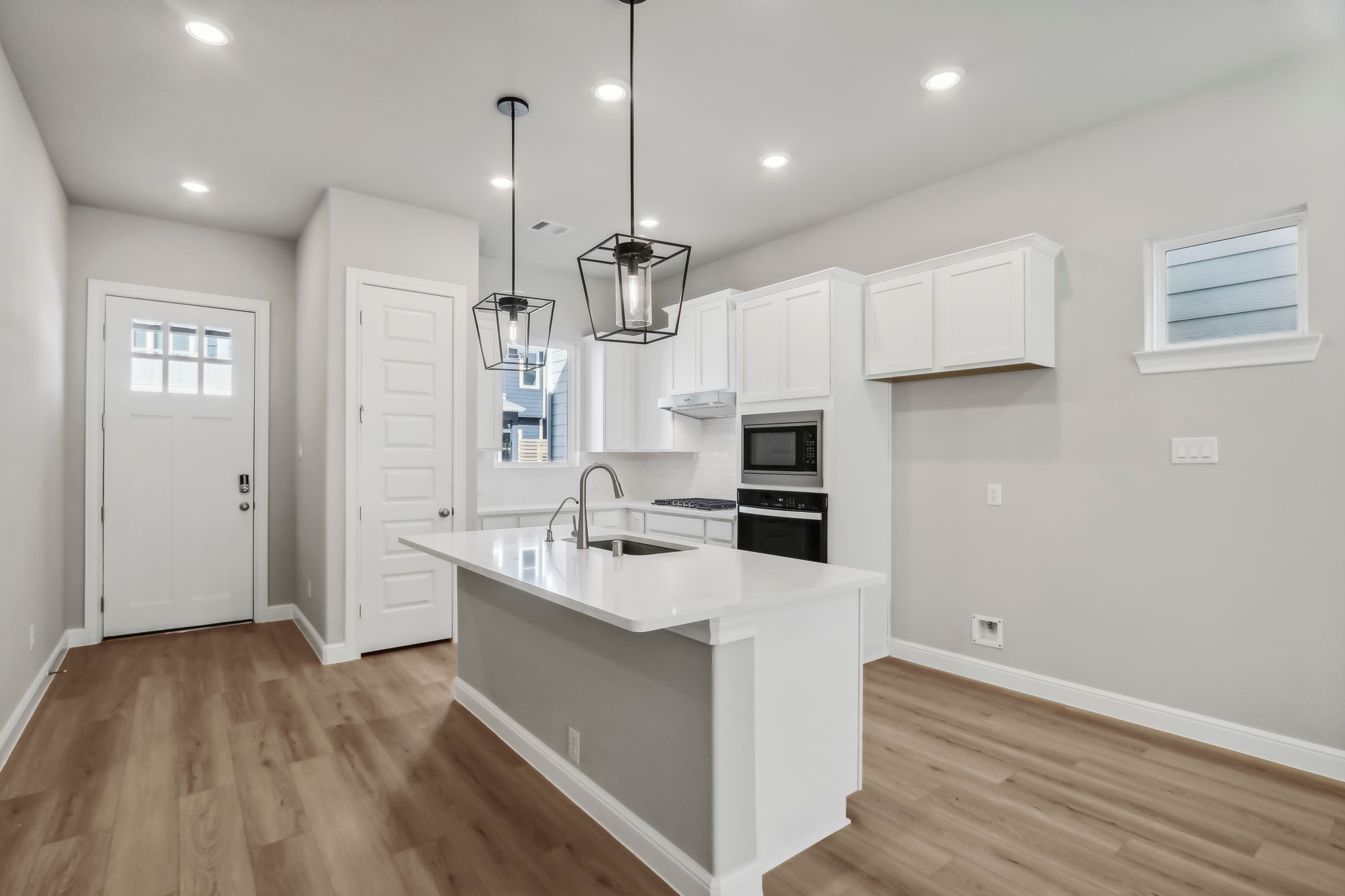 Photo is not of actual home, but is an inspirational photo of builder's model home and may depict options, furnishings, and/or decorator features that are not included. Photo is not of actual home, but is an inspirational photo of builder's model home and may depict options, furnishings, and/or decorator features that are not included.
