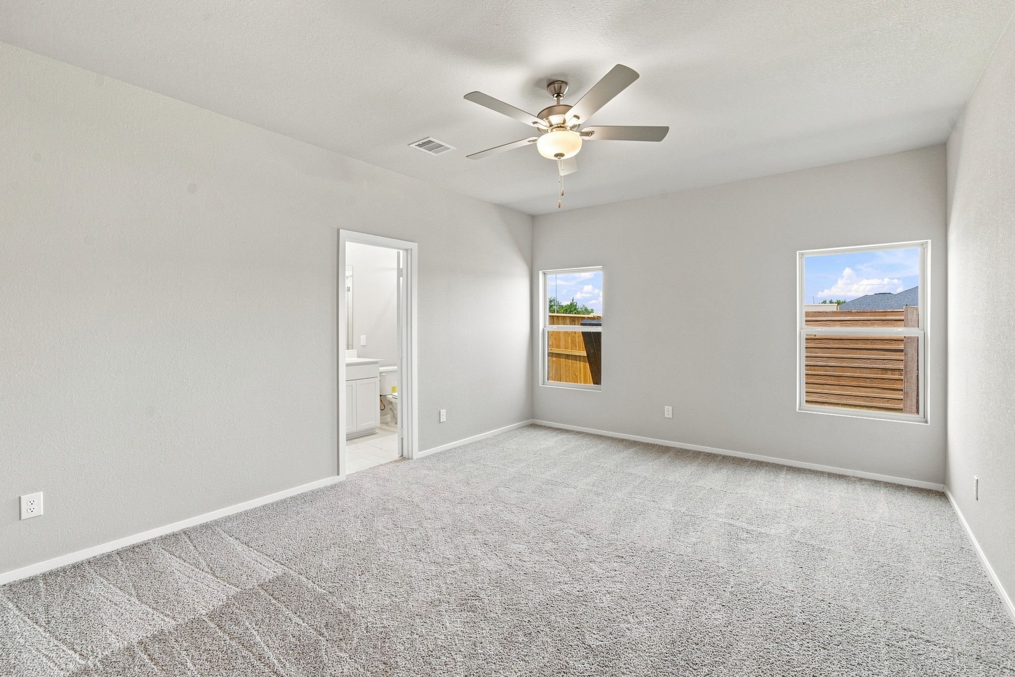 2796 English Laurel Drive, Alvin, TX 77511