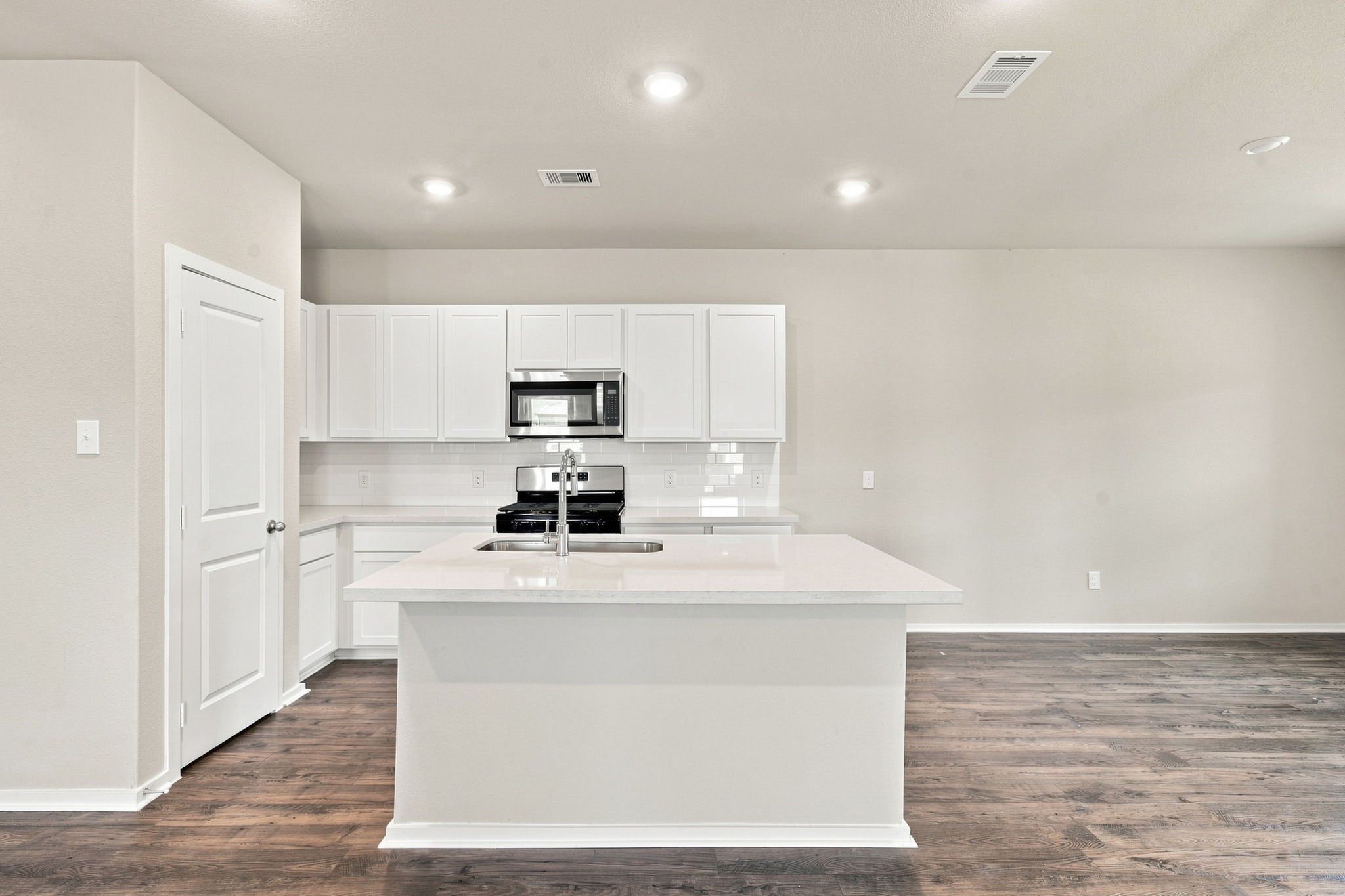2796 English Laurel Drive, Alvin, TX 77511