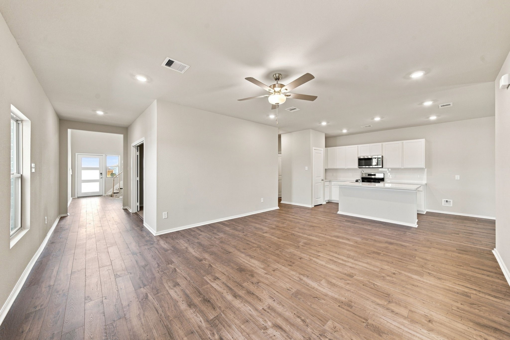 2796 English Laurel Drive, Alvin, TX 77511