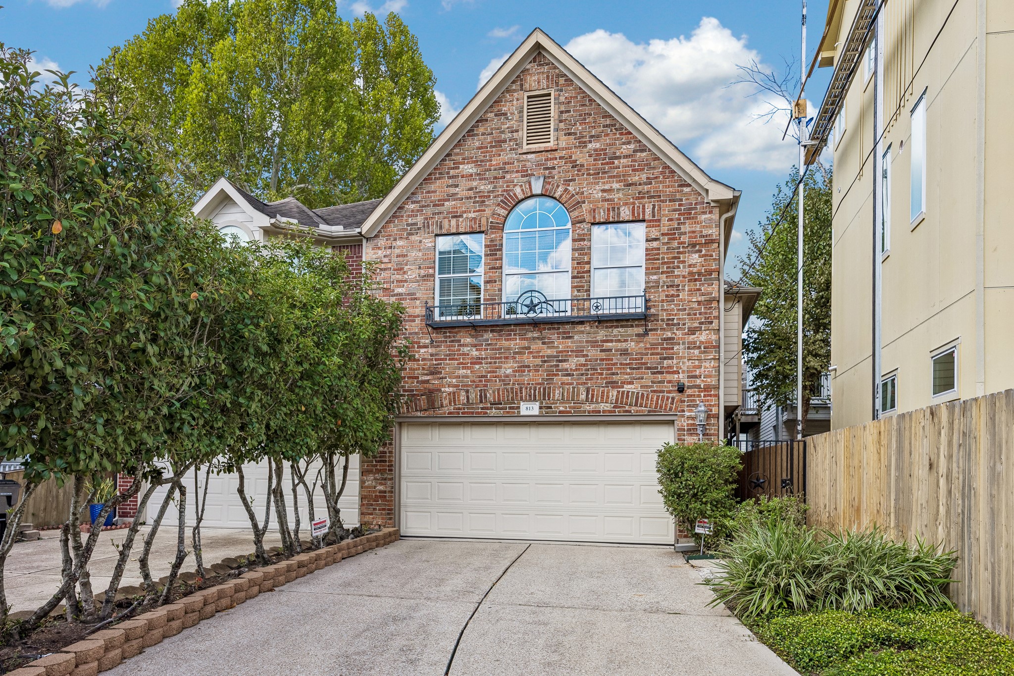 Welcome home! A private driveway, and a beautiful place to come home to.