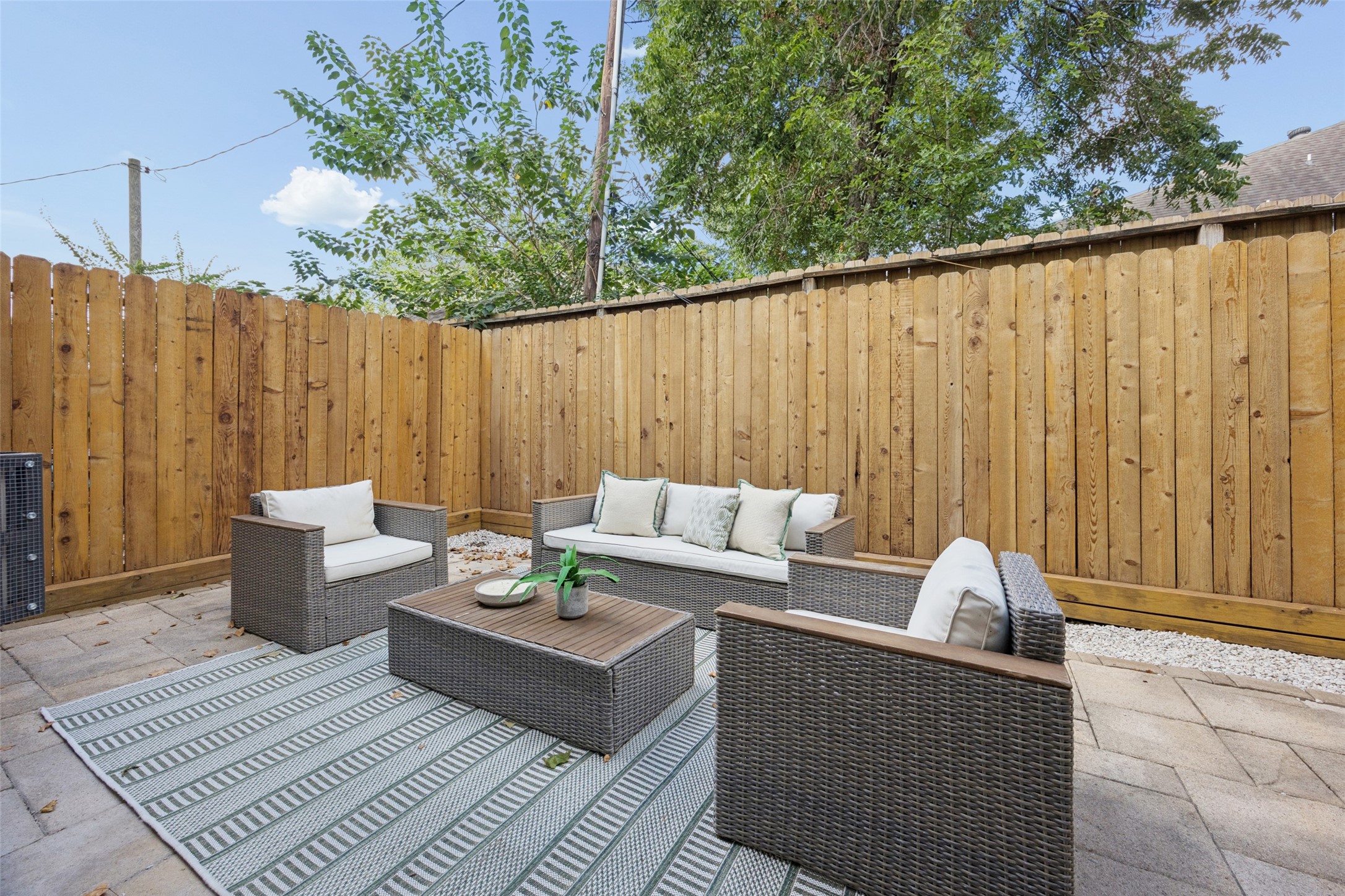 Your own private outdoor escape! Enjoy morning coffee, evening cocktails, and effortless entertaining.