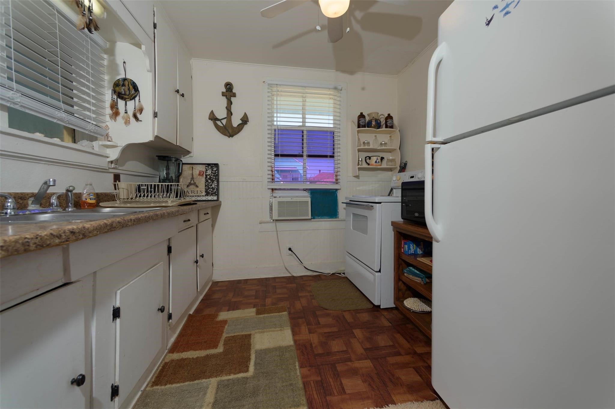 3014 Avenue R 1/2, Galveston, TX 77550 3014 Avenue R 1/2, Galveston, TX 77550