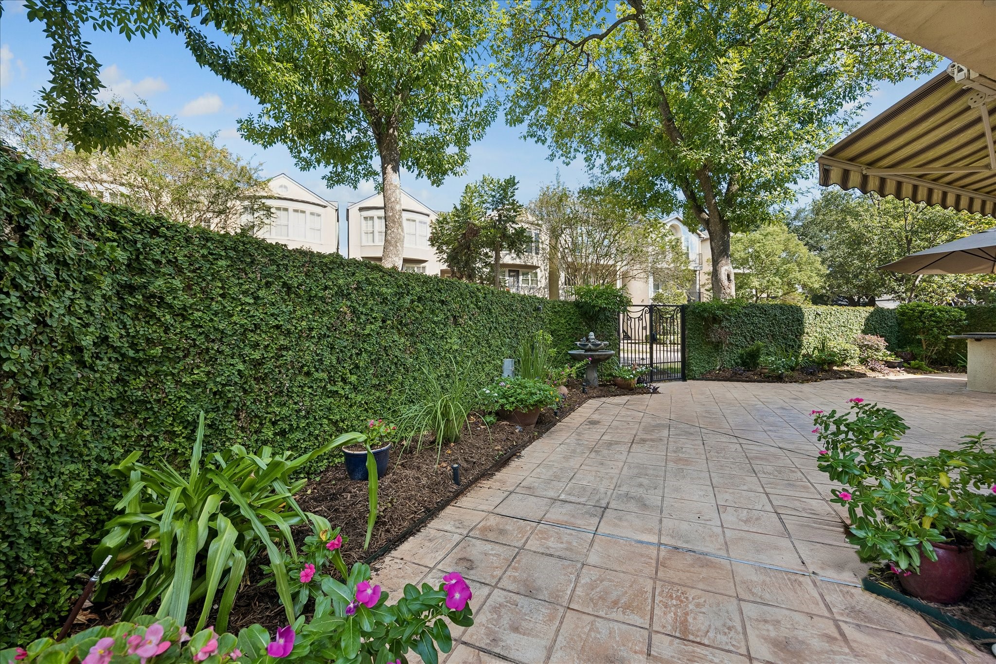 6635 Minola Street, Houston, TX 77007