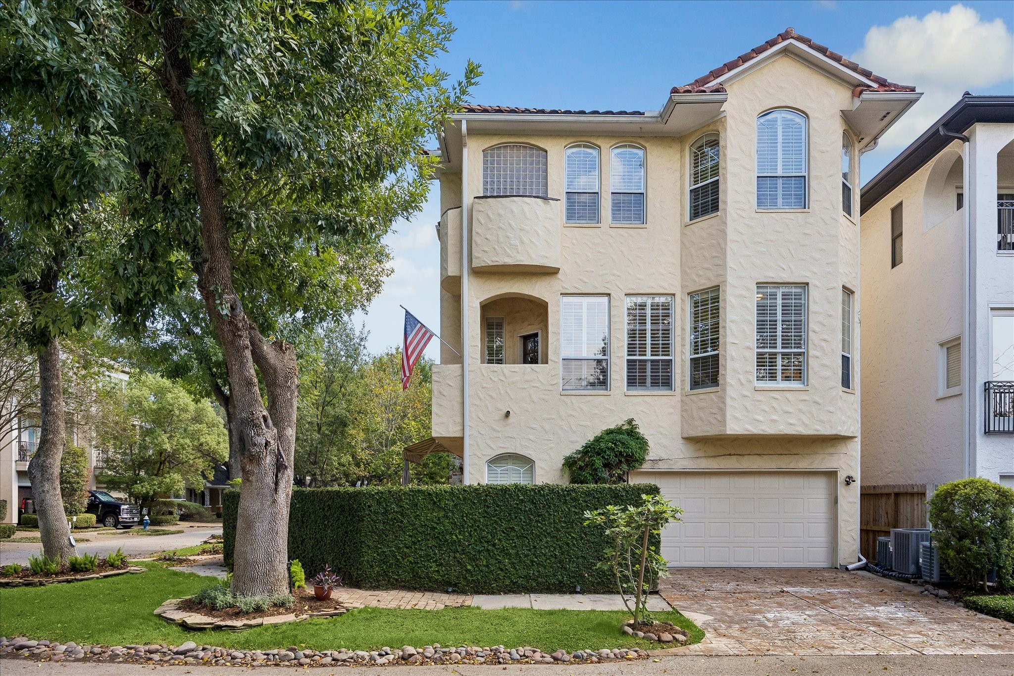 6635 Minola Street, Houston, TX 77007