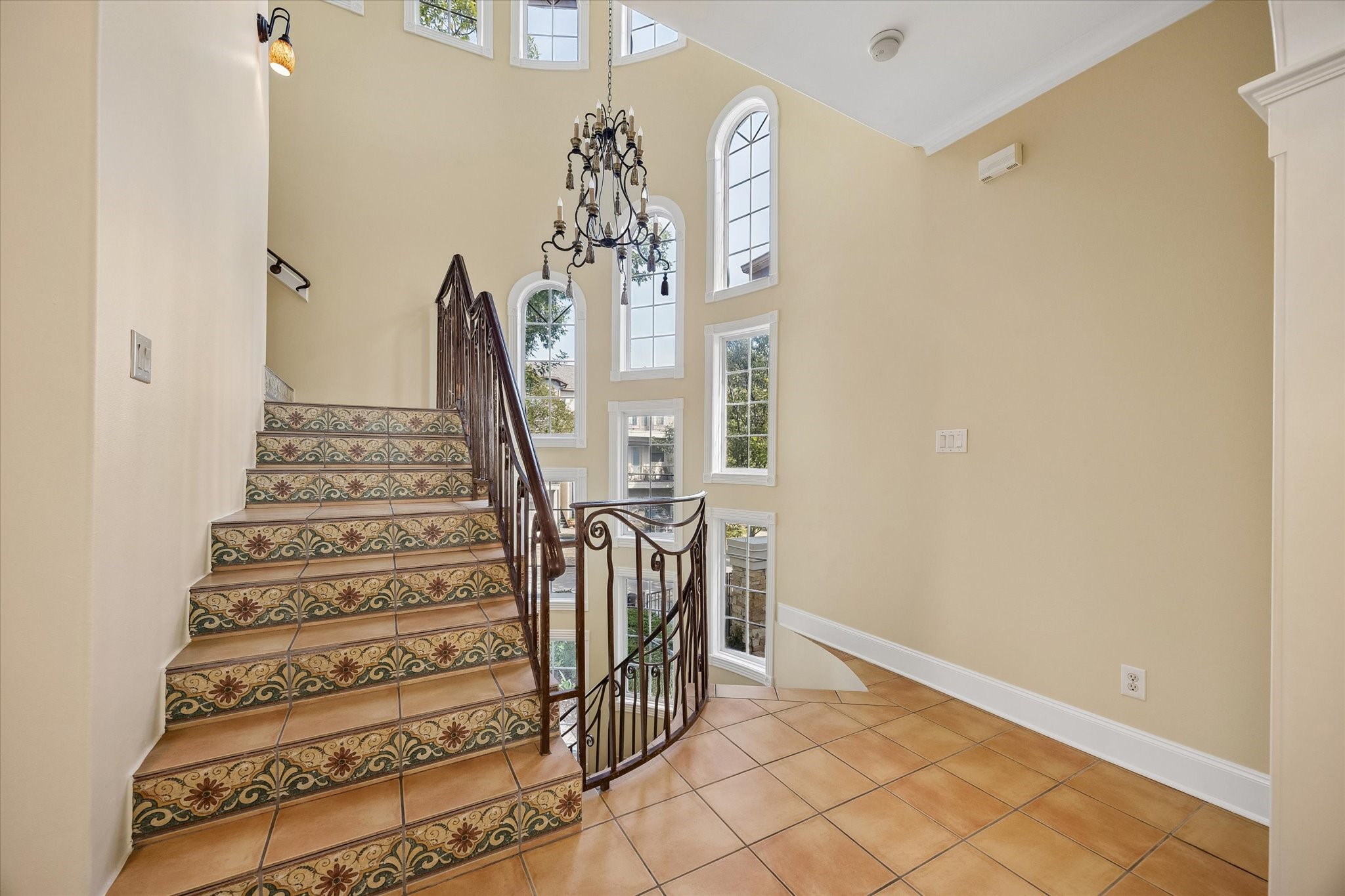 6635 Minola Street, Houston, TX 77007