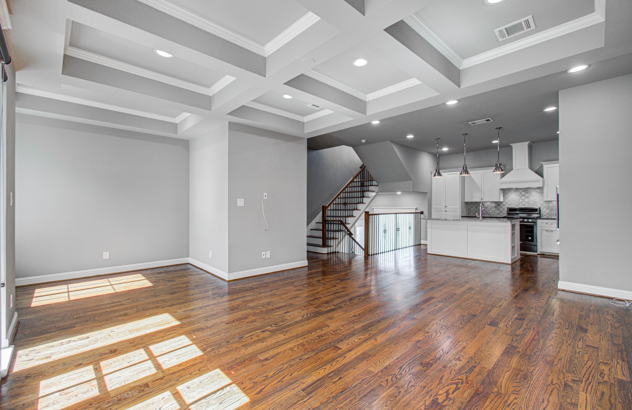 10908 Upland Retreat Drive, Houston, TX 77043 10908 Upland Retreat Drive, Houston, TX 77043