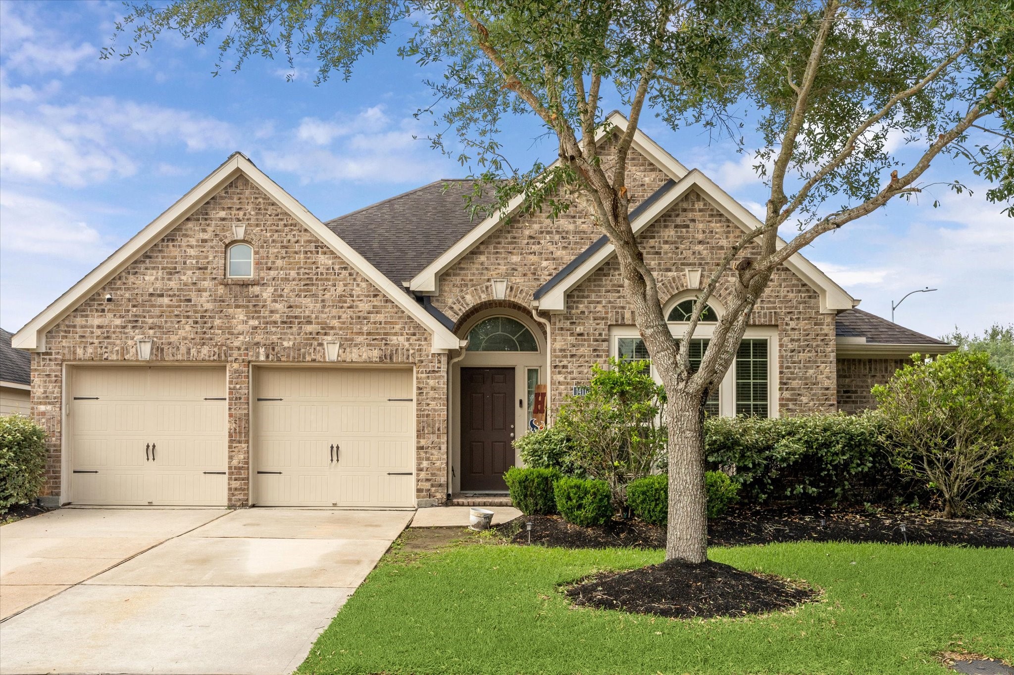 14116 Timber Bluff Drive, Pearland, TX 77584