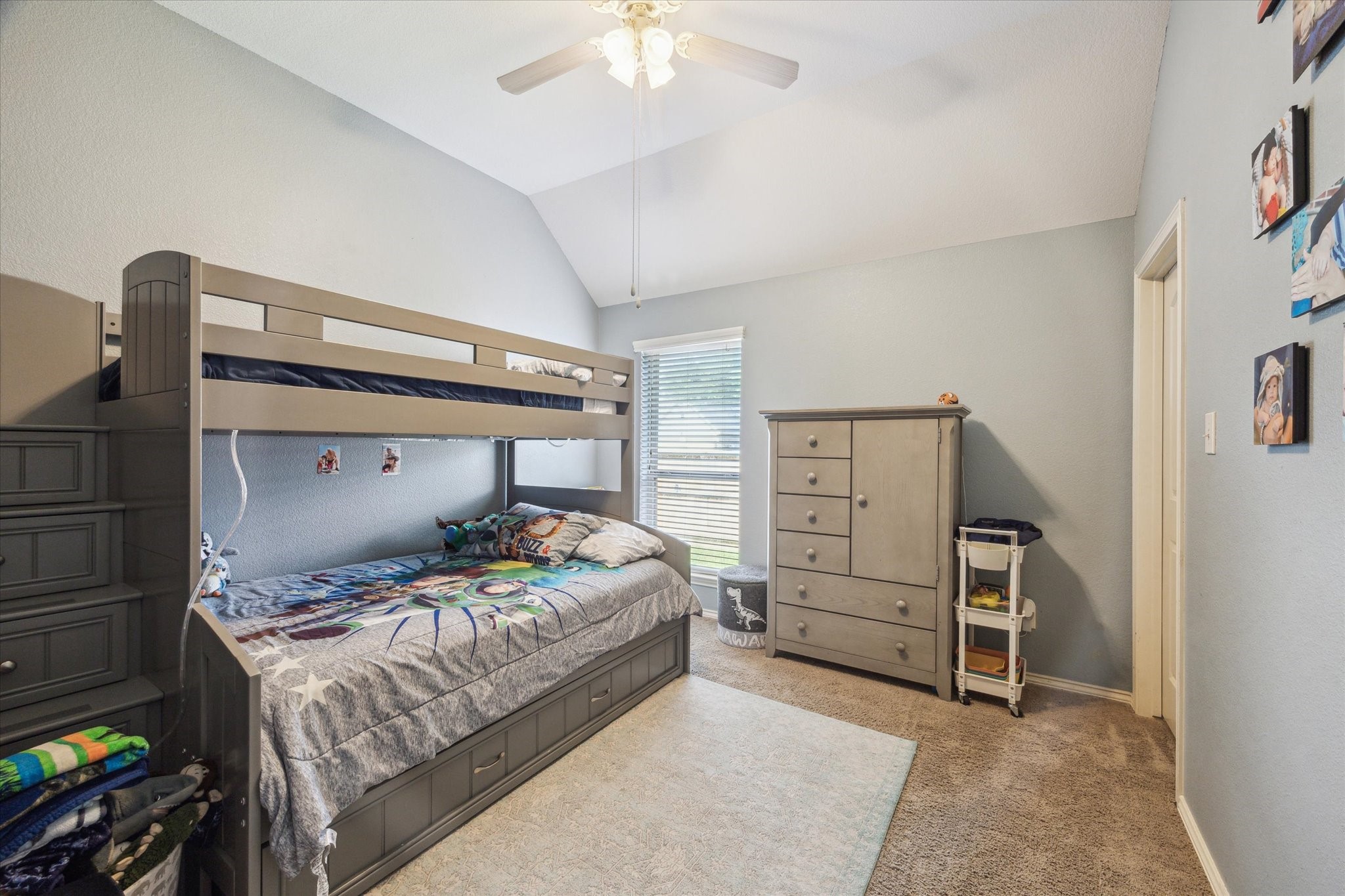 14116 Timber Bluff Drive, Pearland, TX 77584