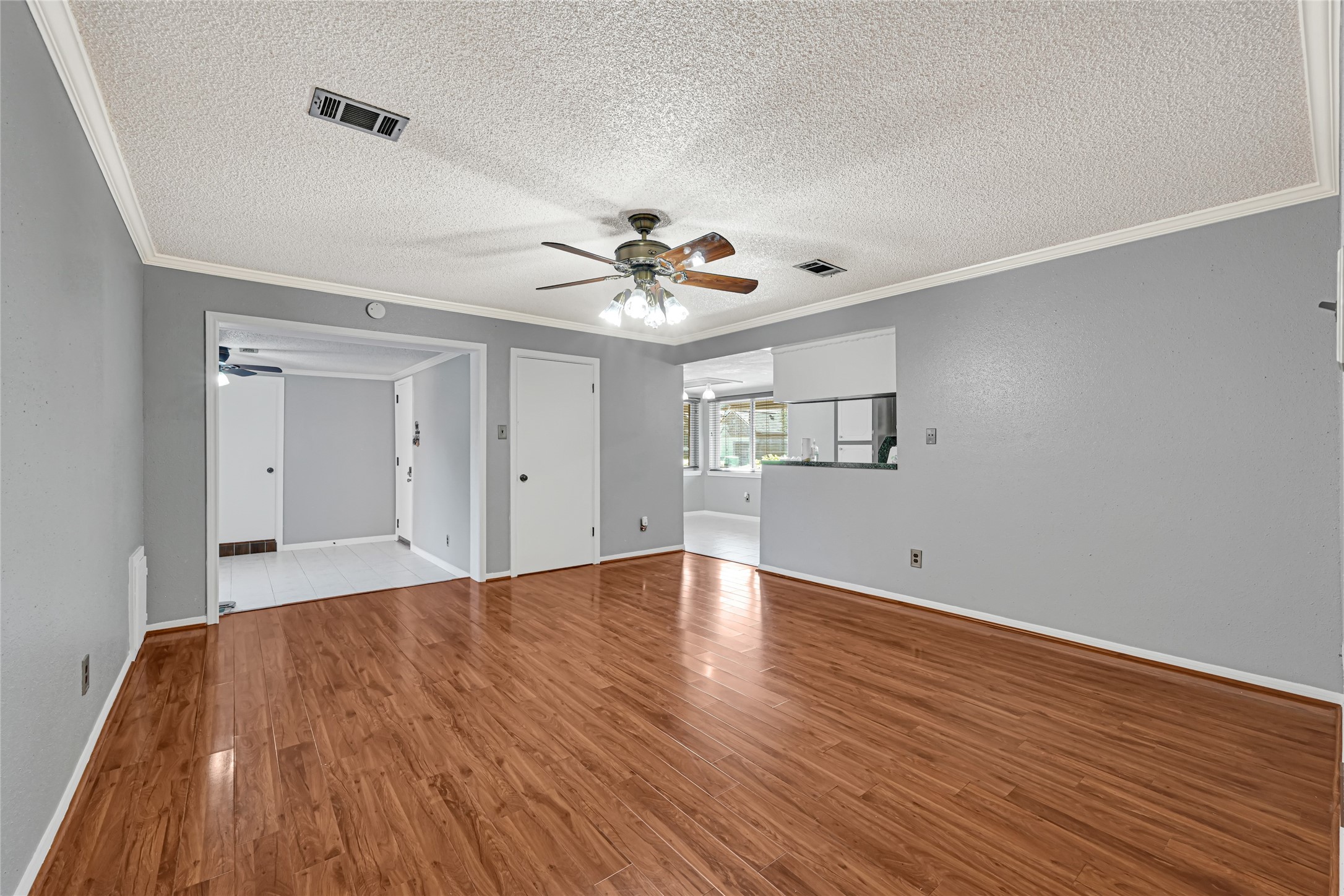 12615 Foxburo Drive, Houston, TX 77065