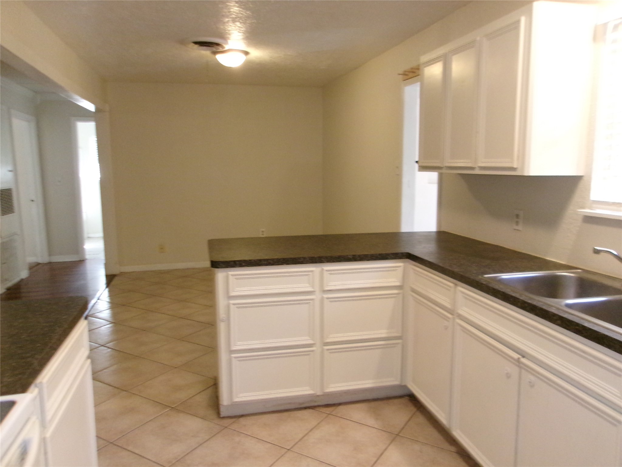 7412 McArthur Street, Hitchcock, TX 77563