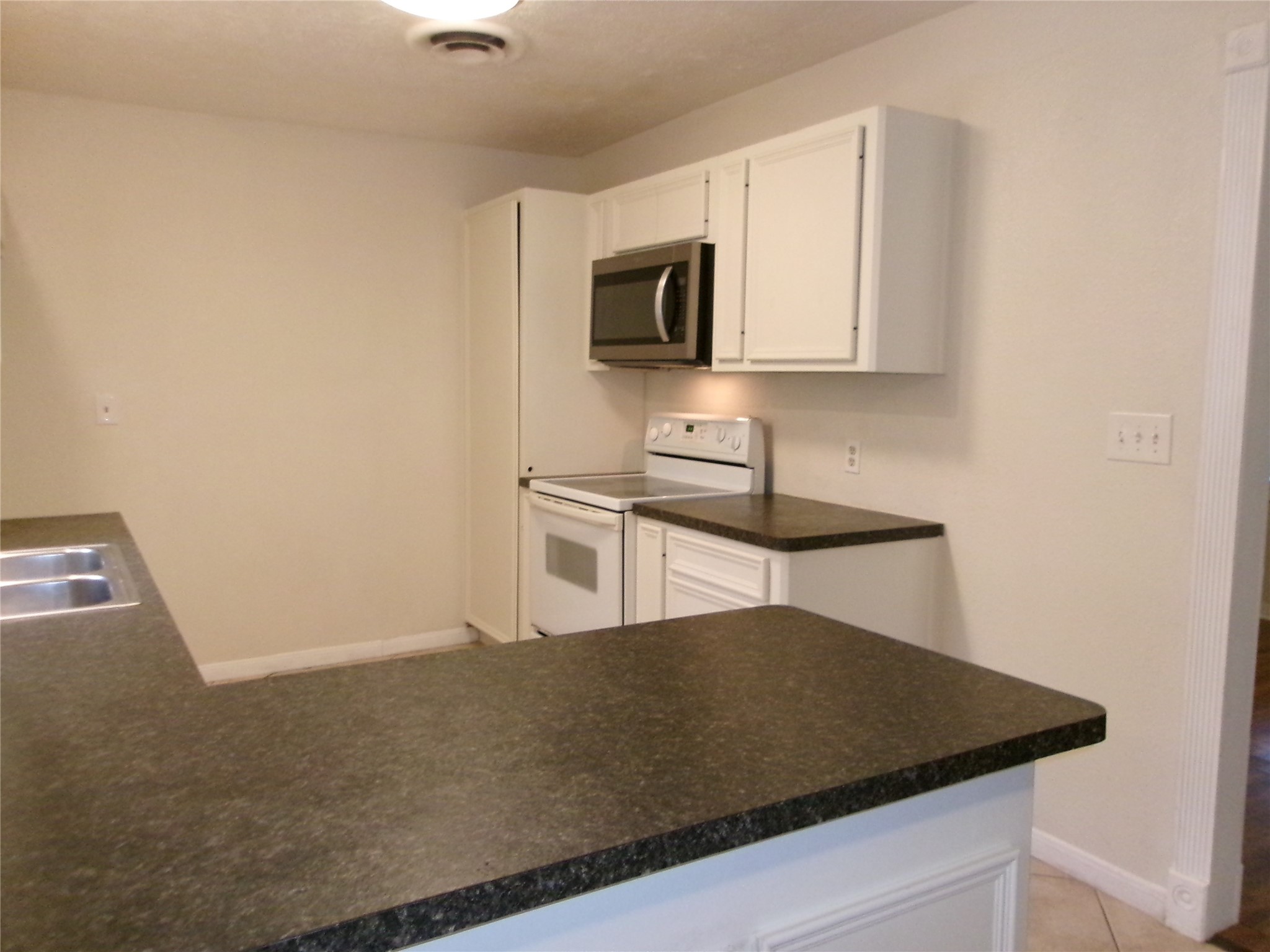 7412 McArthur Street, Hitchcock, TX 77563