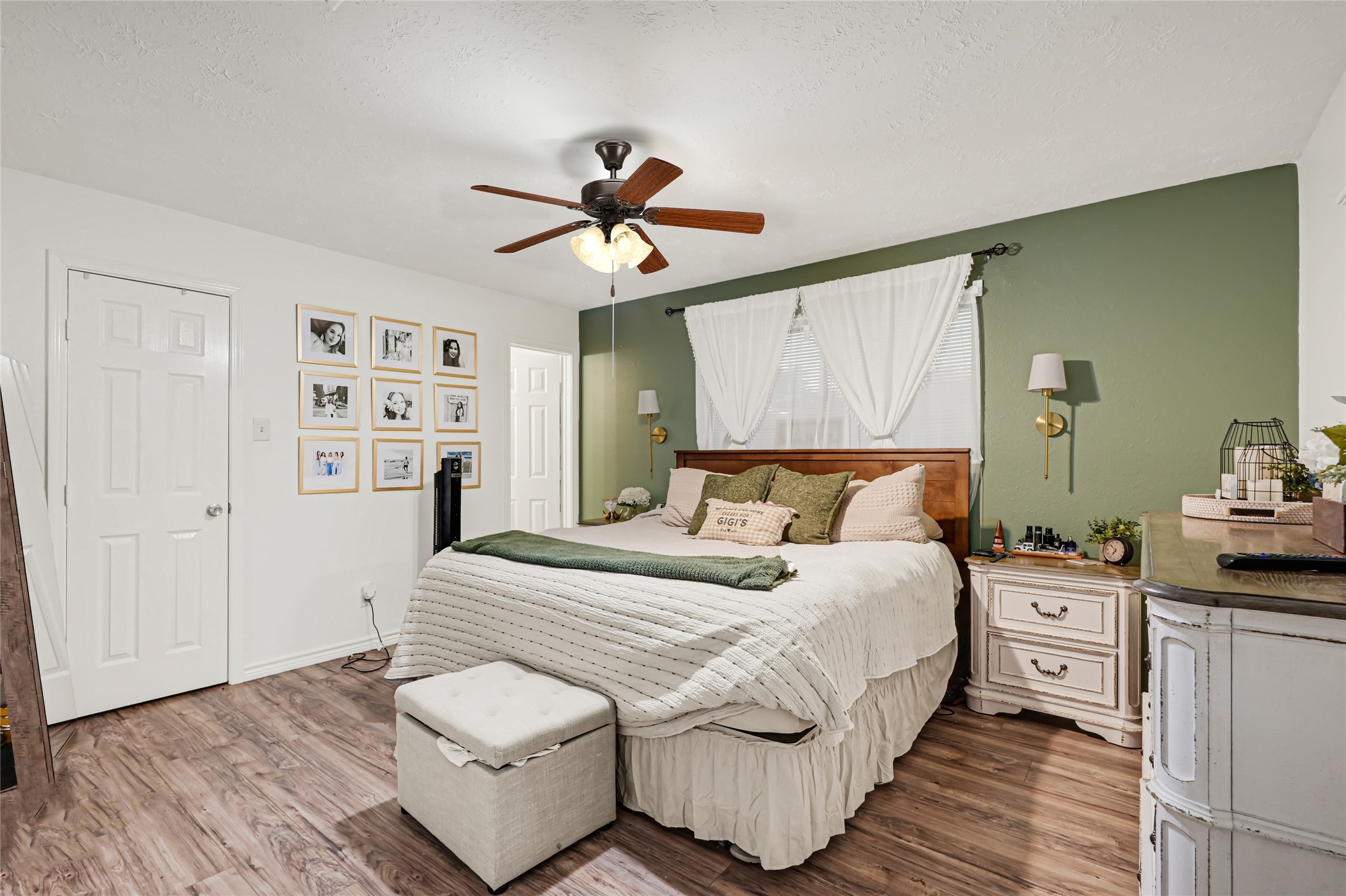 11226 Sageburrow Drive, Houston, TX 77089
