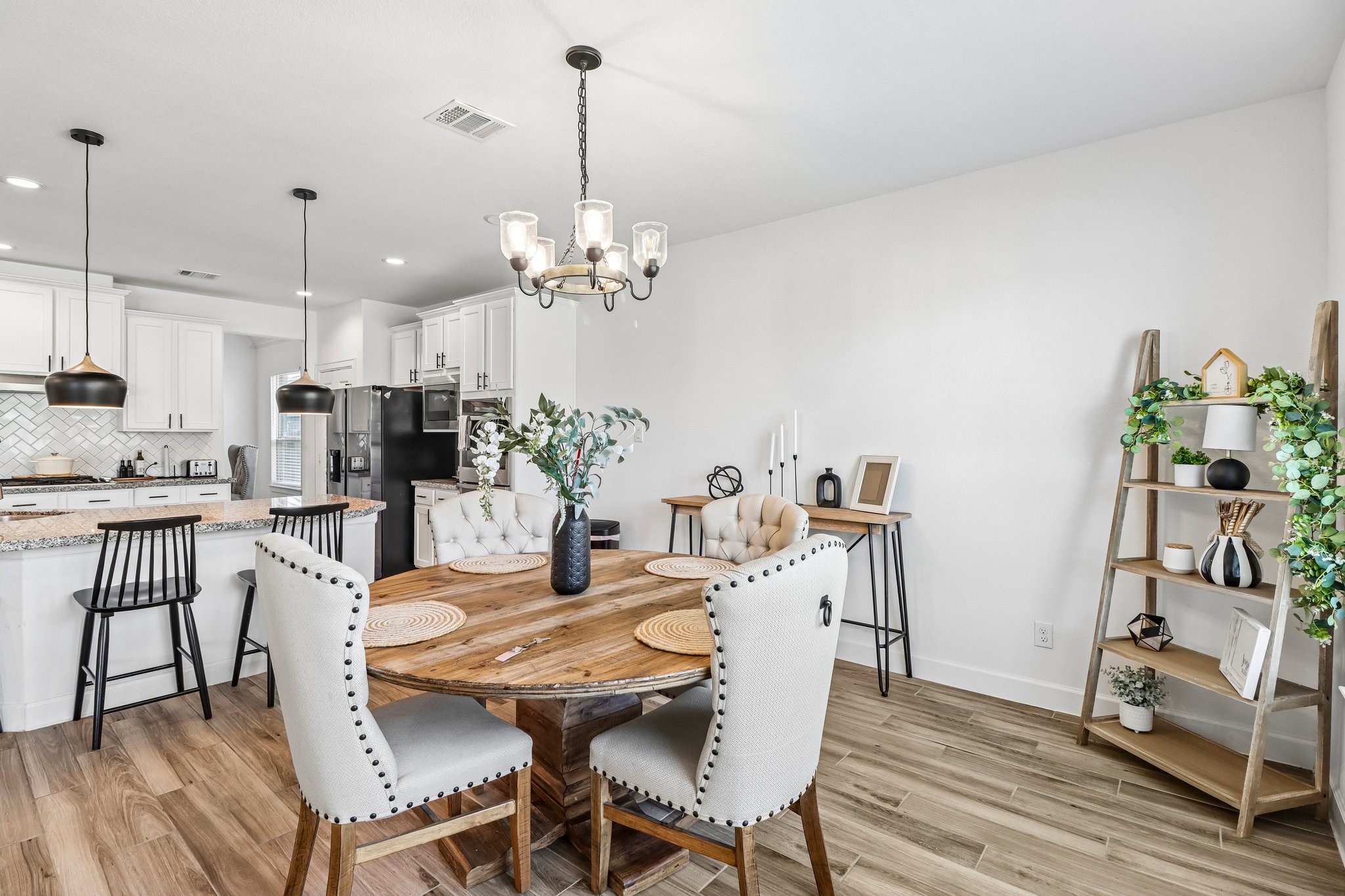 7823 Leighton Trail, Pasadena, TX 77505