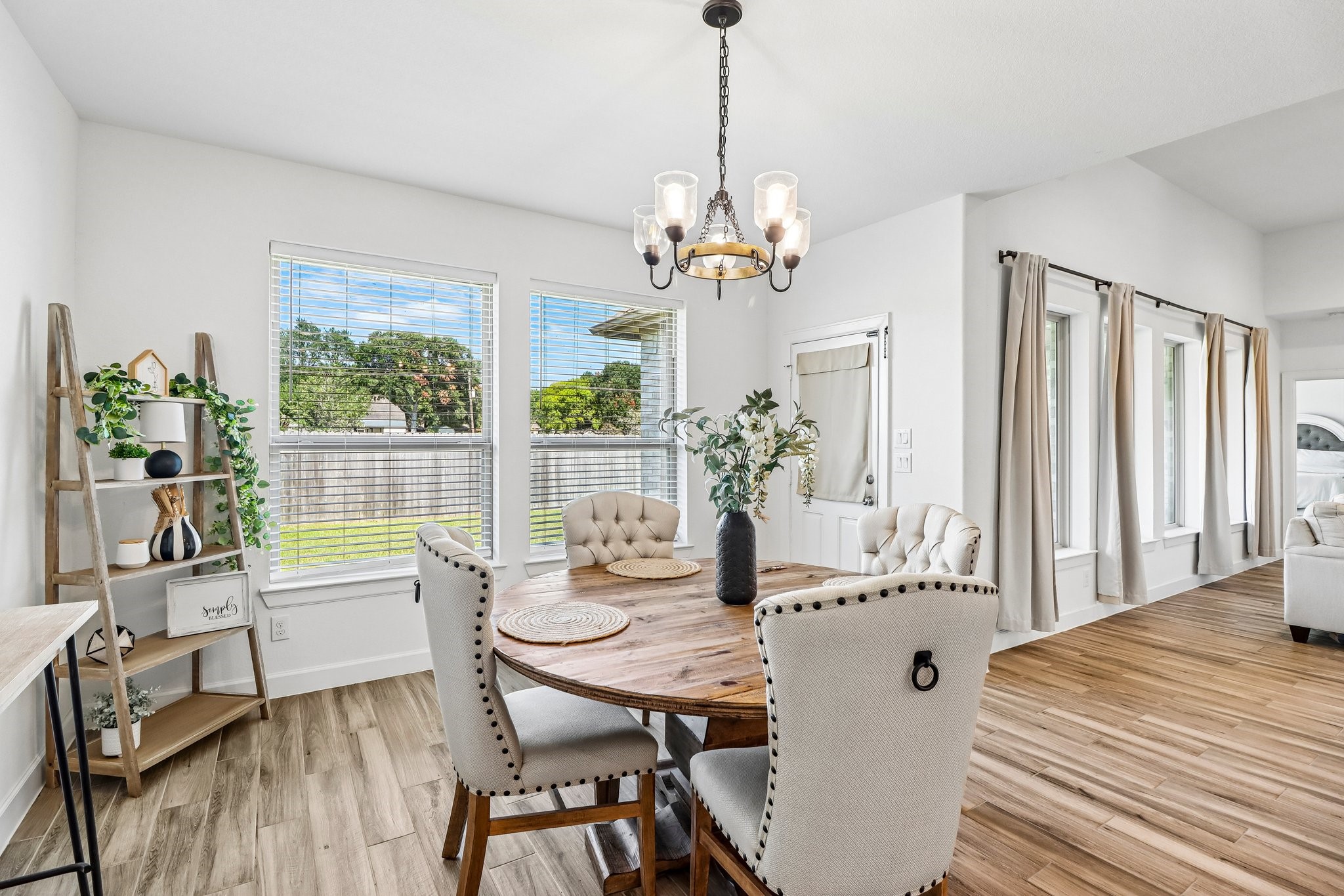 7823 Leighton Trail, Pasadena, TX 77505