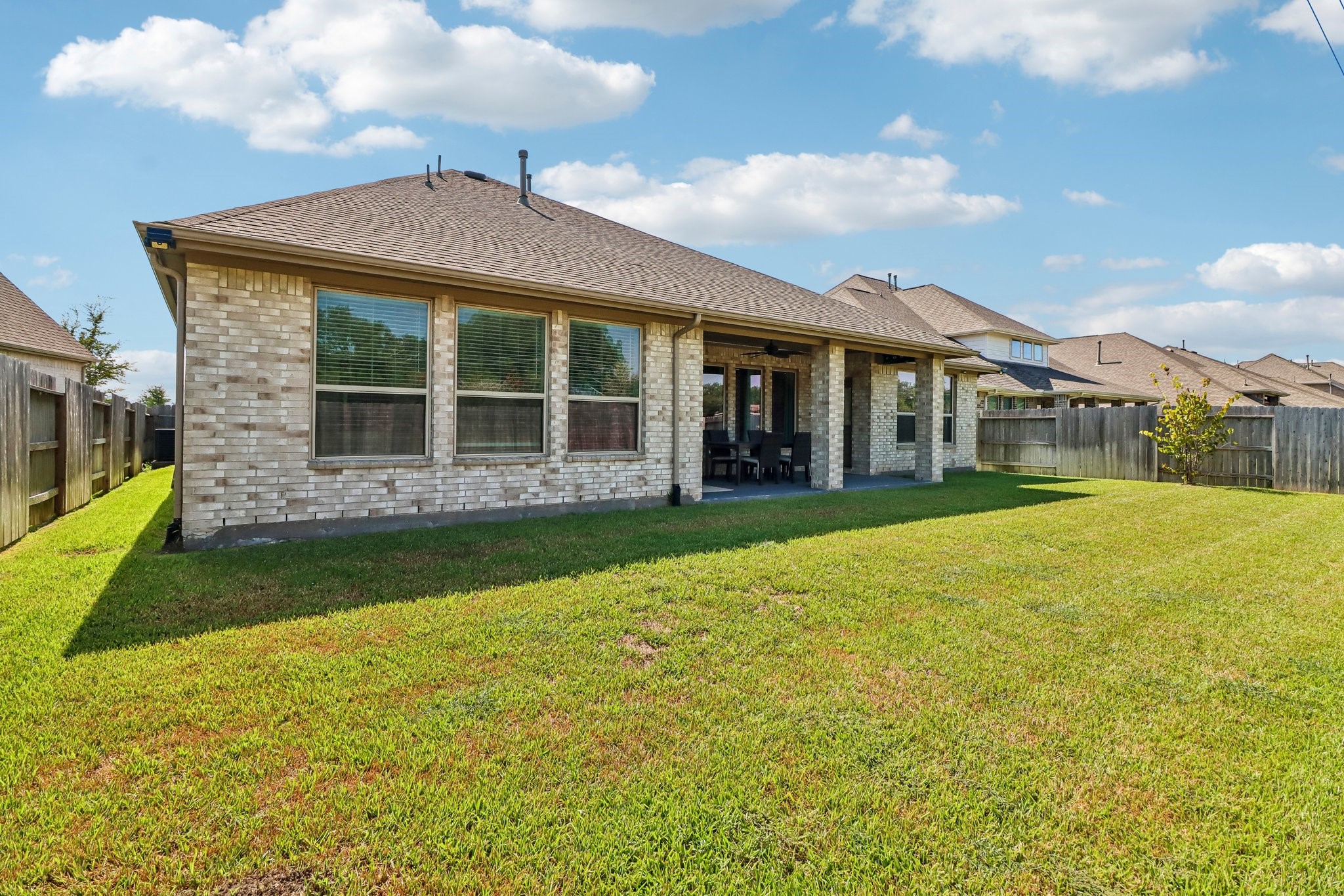 7823 Leighton Trail, Pasadena, TX 77505