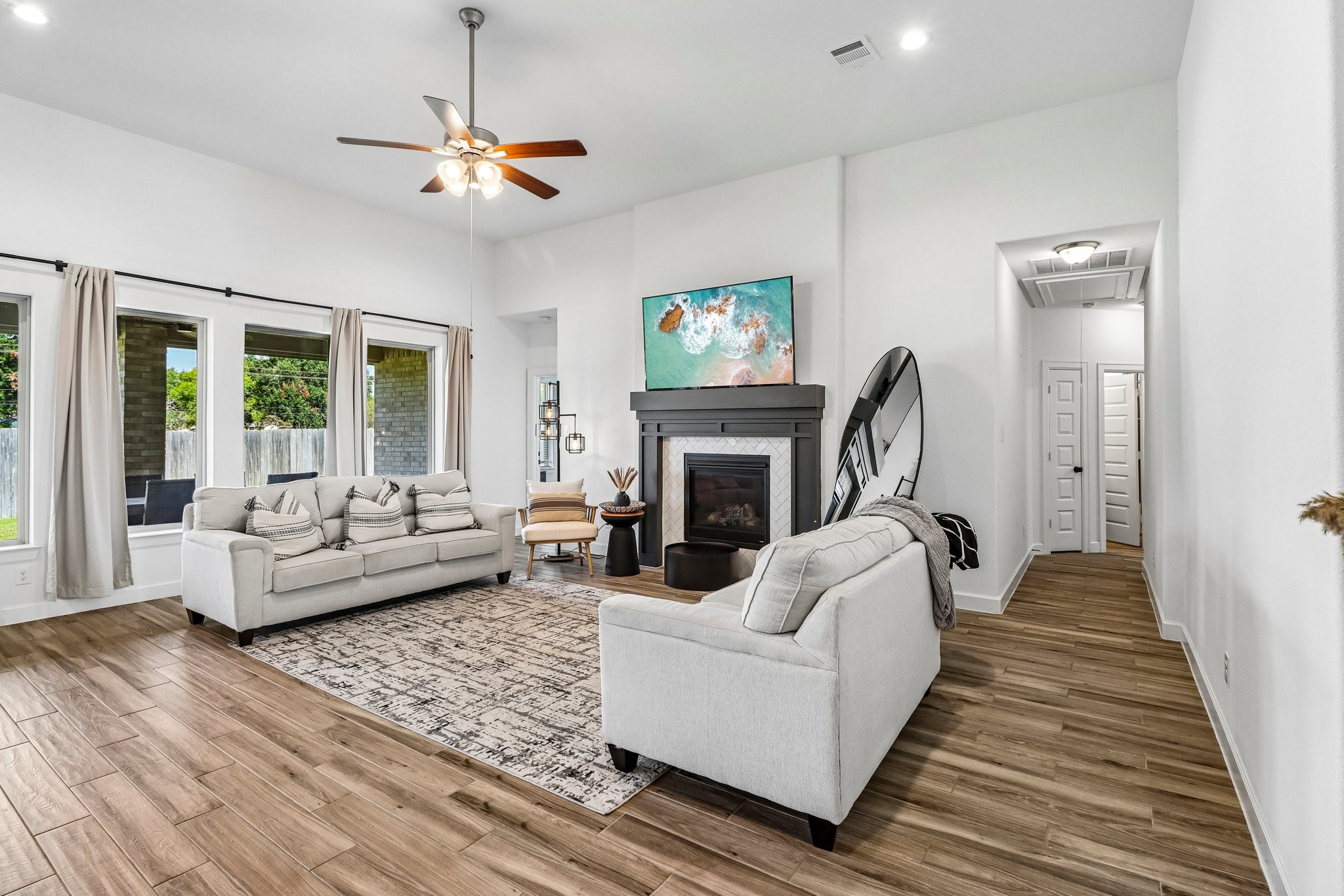 7823 Leighton Trail, Pasadena, TX 77505
