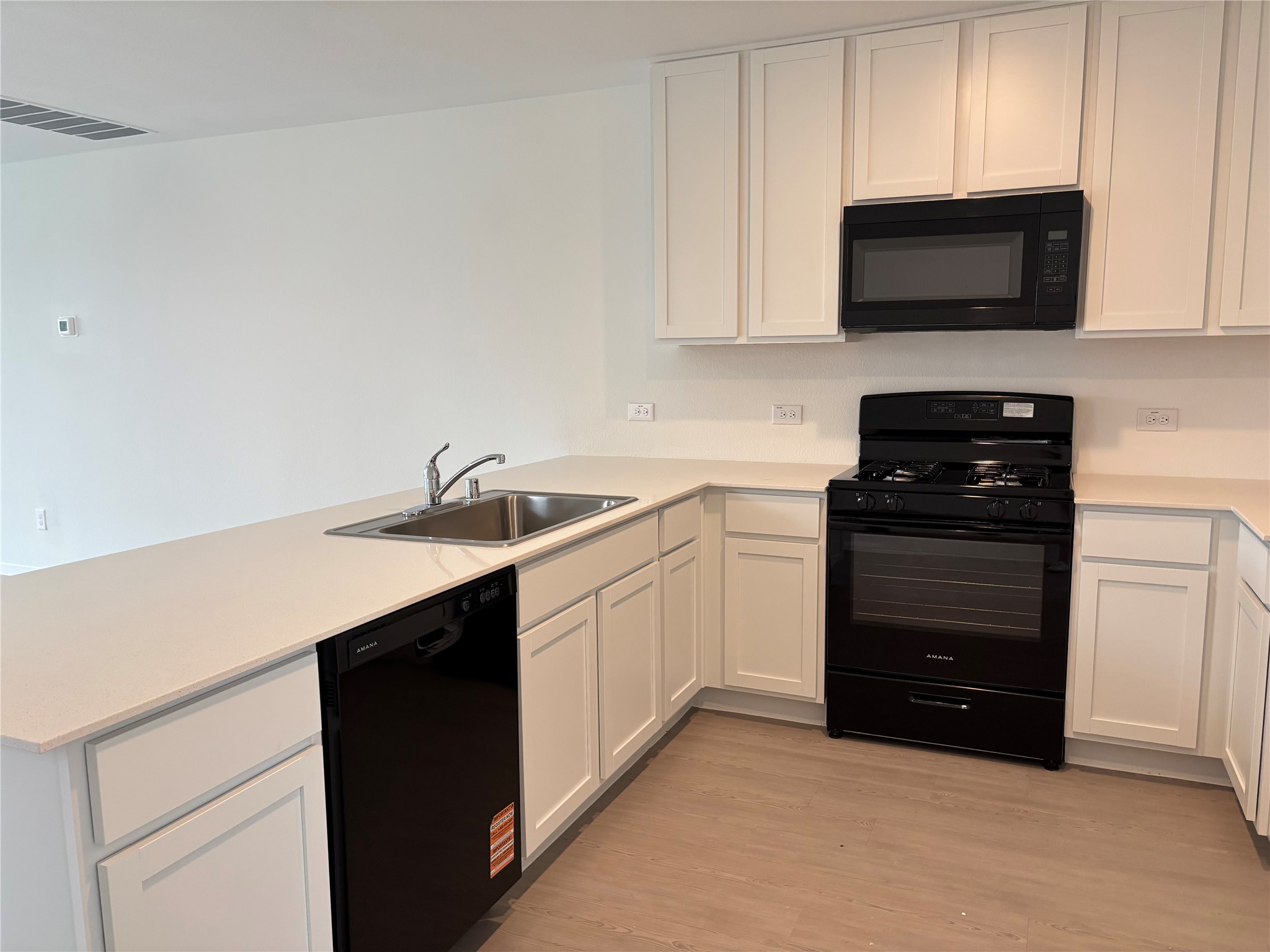 9202 Pepper Falcon Drive, Baytown, TX 77521