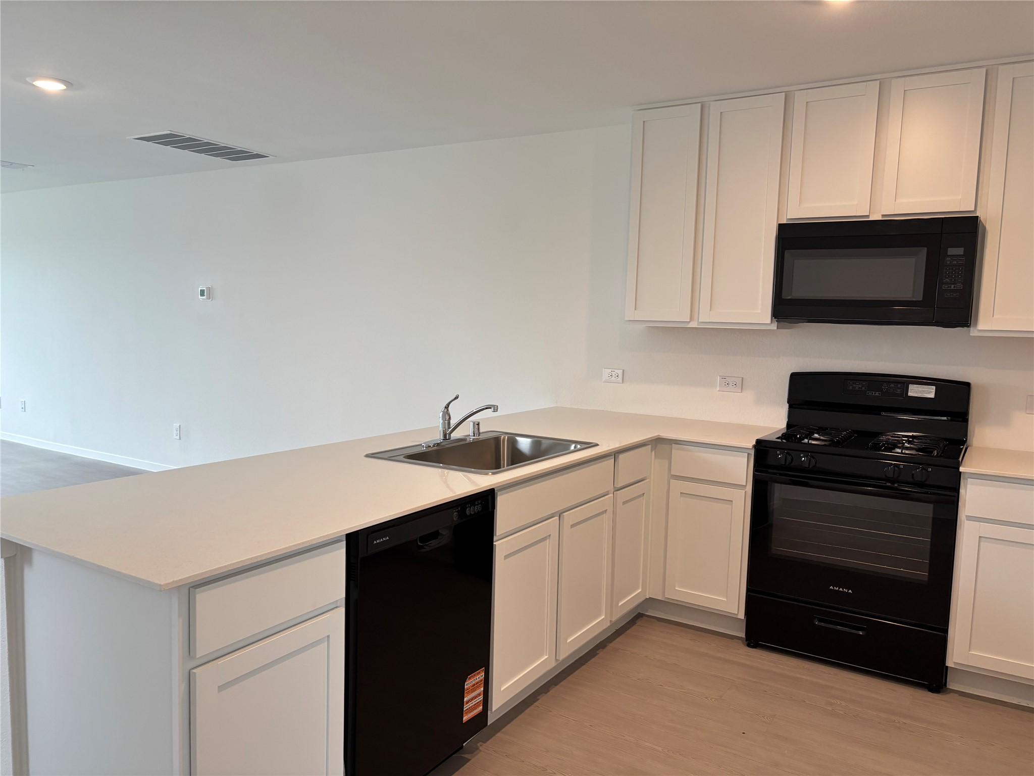 9202 Pepper Falcon Drive, Baytown, TX 77521