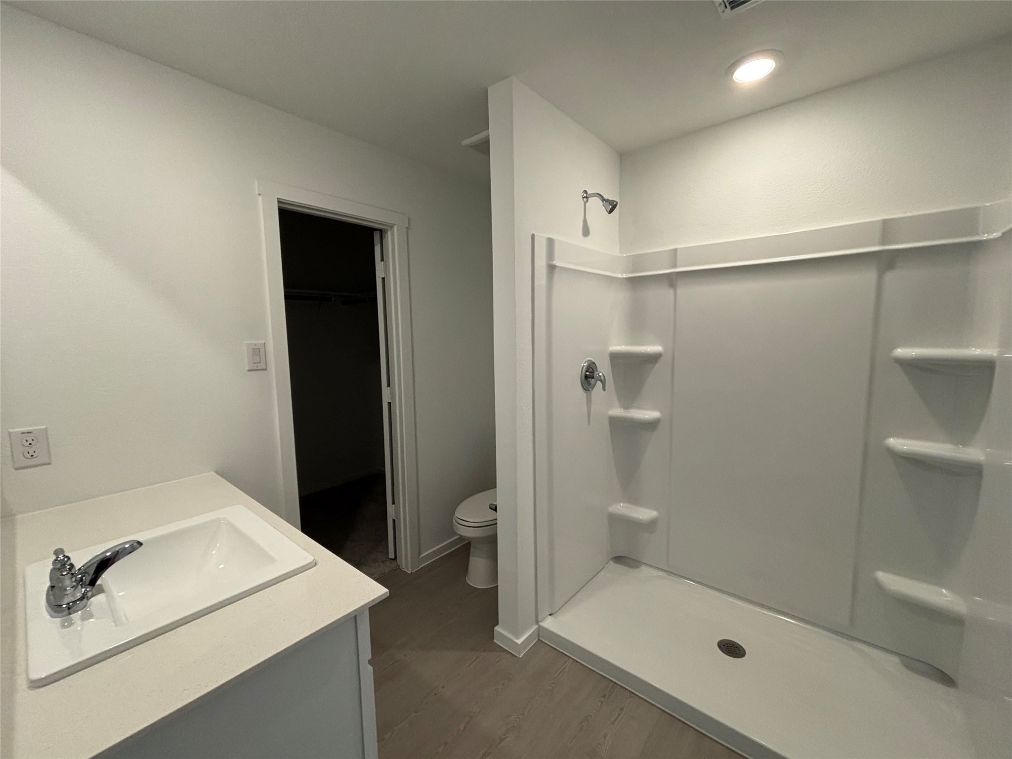 9202 Pepper Falcon Drive, Baytown, TX 77521