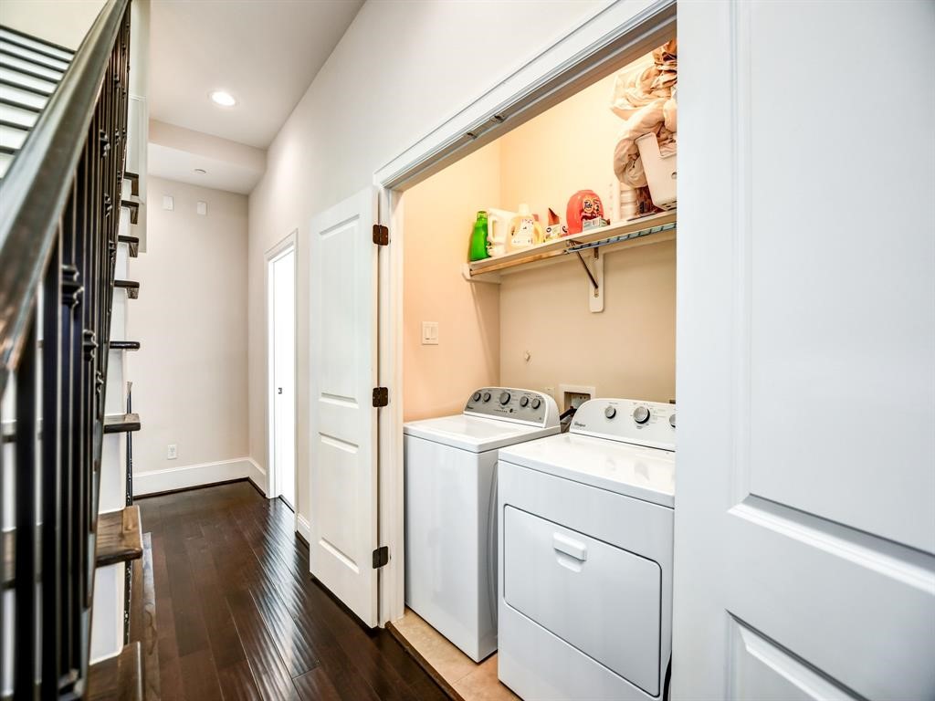 1139 W 15th 1/2 Street, Houston, TX 77008