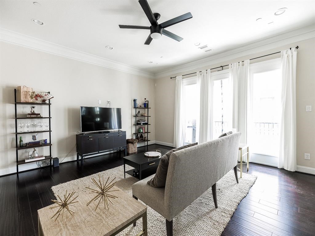 1139 W 15th 1/2 Street, Houston, TX 77008