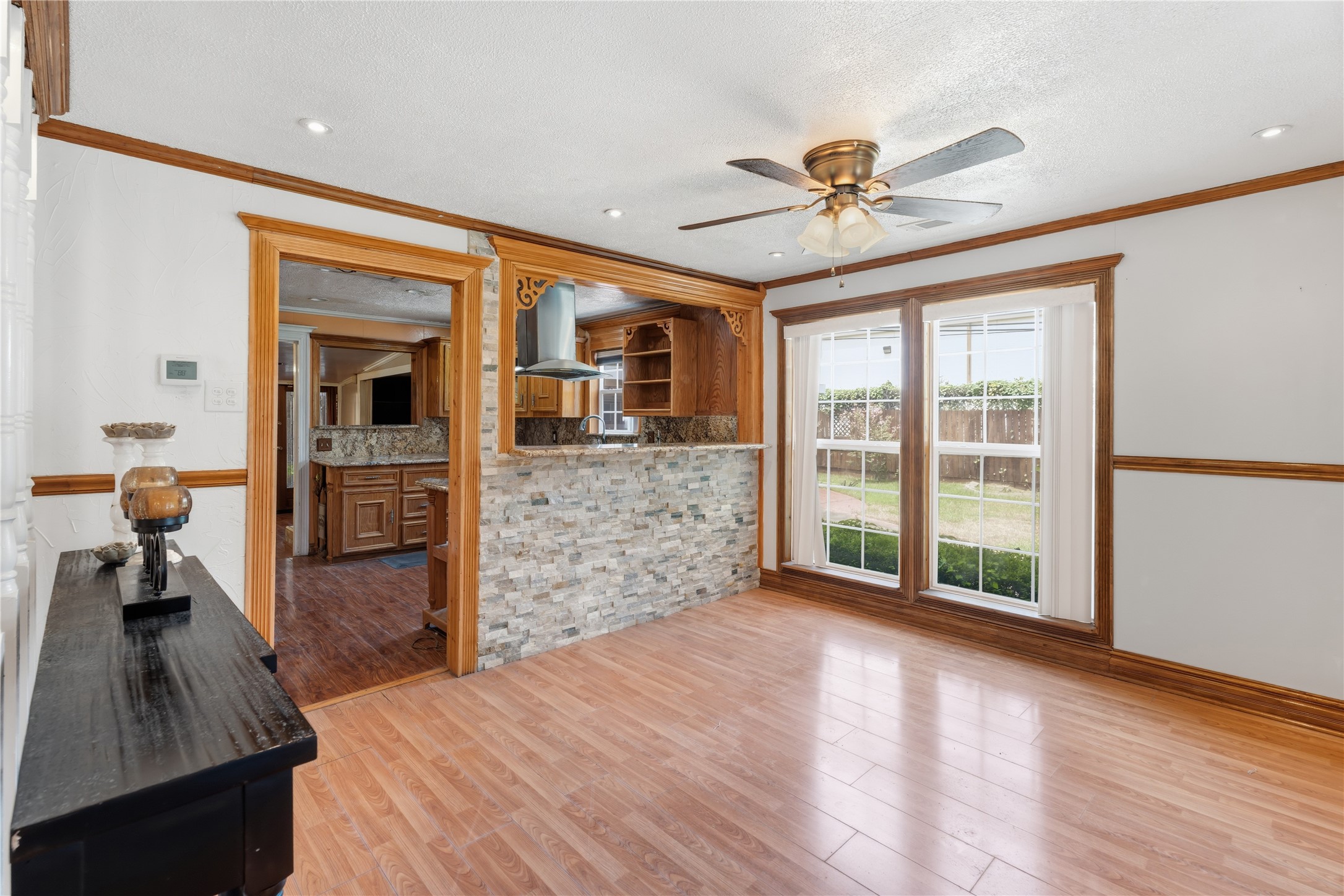 2609 Bevis Street, Houston, TX 77008