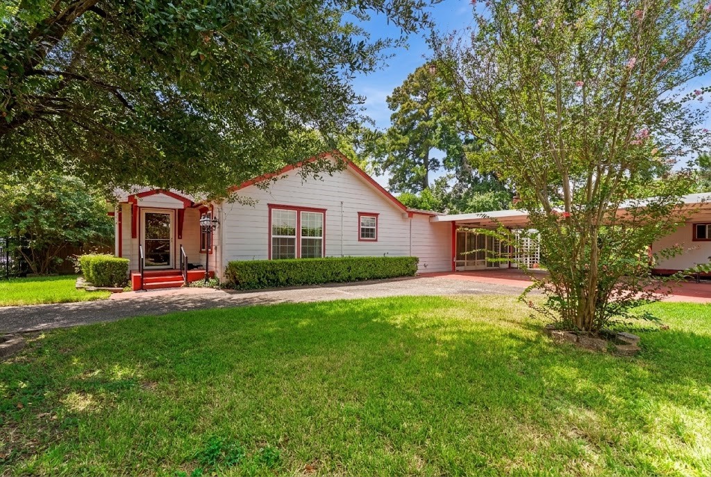2609 Bevis Street, Houston, TX 77008
