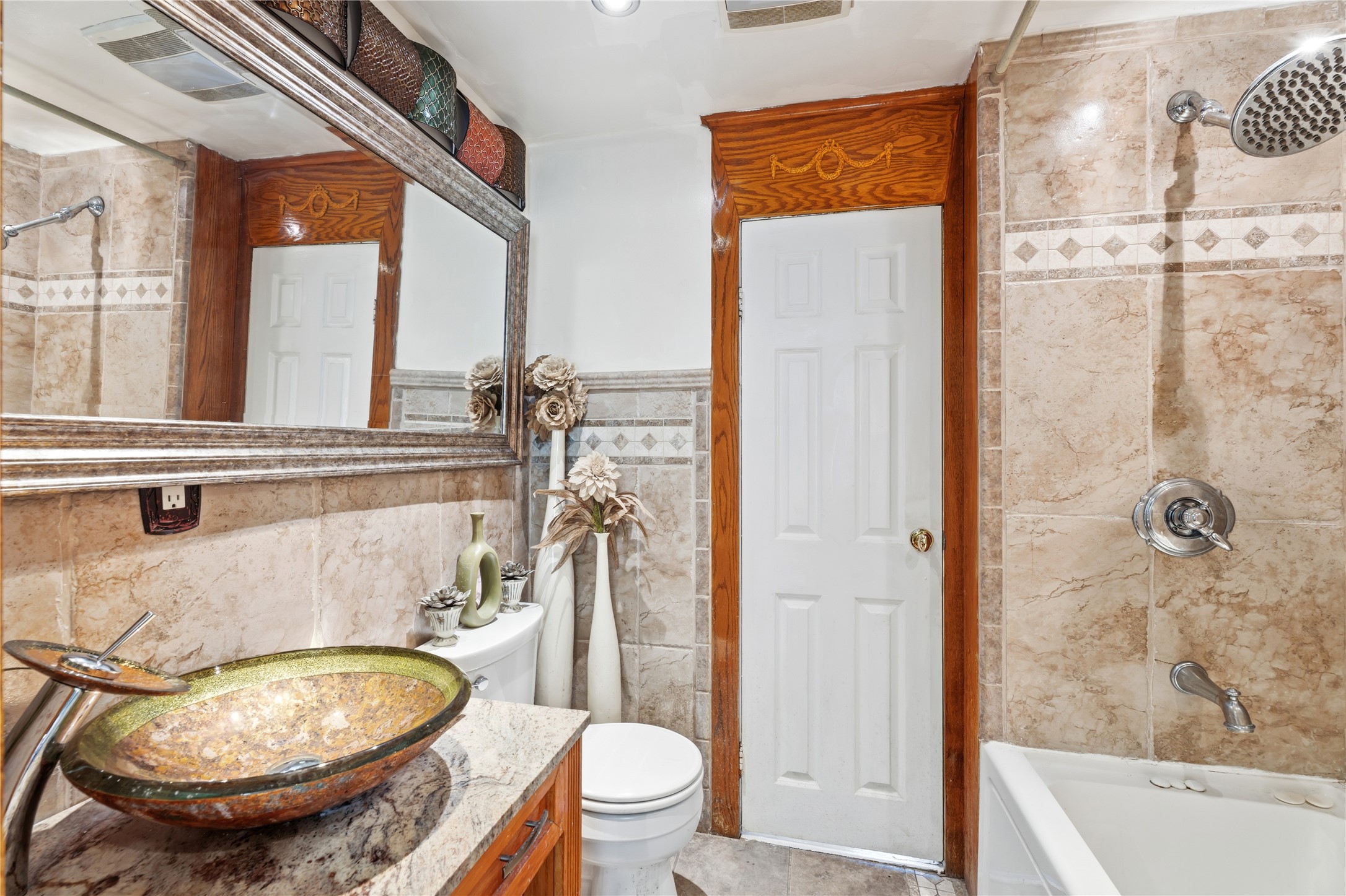 2609 Bevis Street, Houston, TX 77008