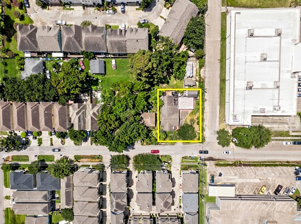 2609 Bevis Street, Houston, TX 77008