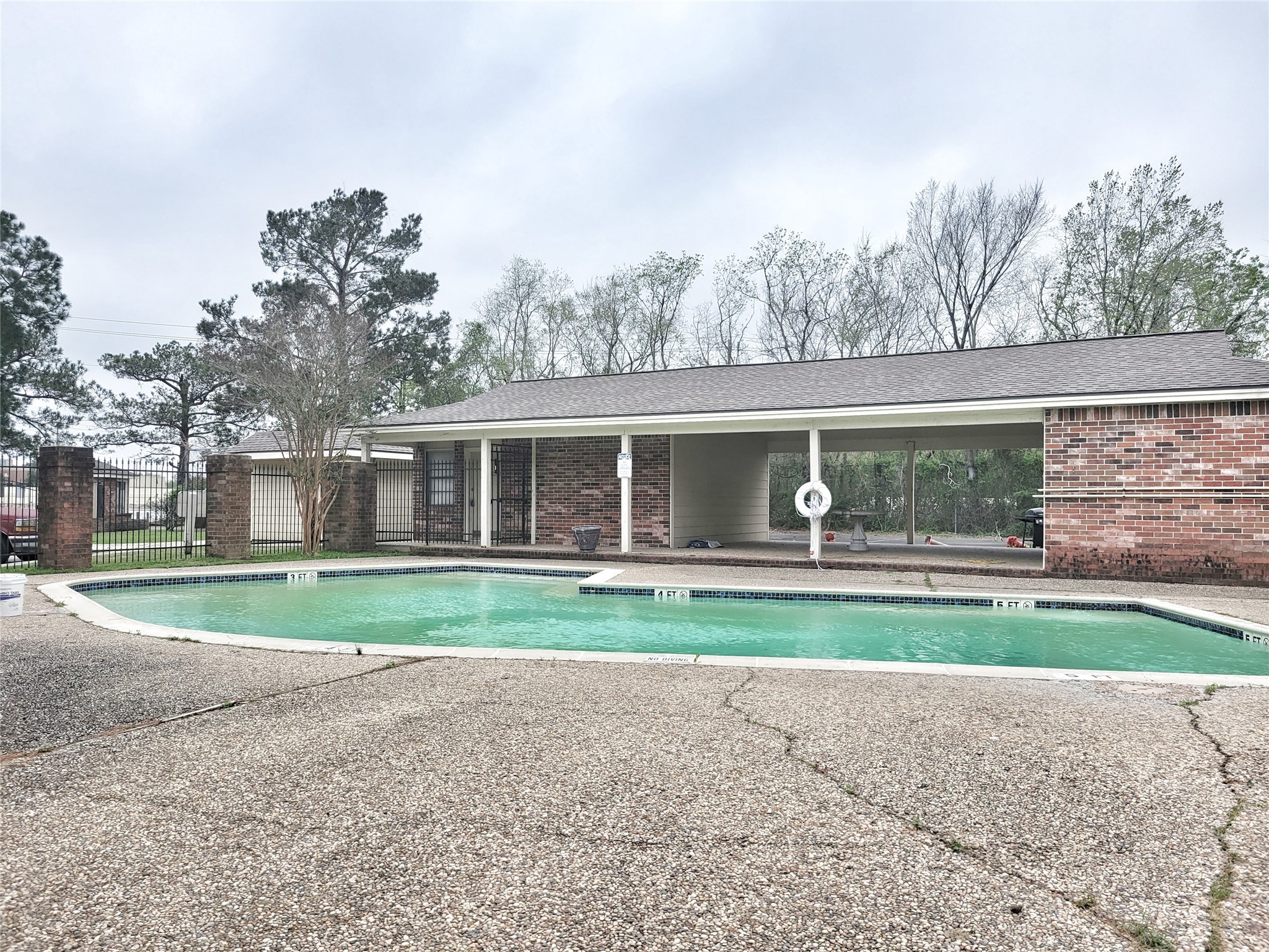2501 Gulf Freeway, #271B, Dickinson, TX 77539