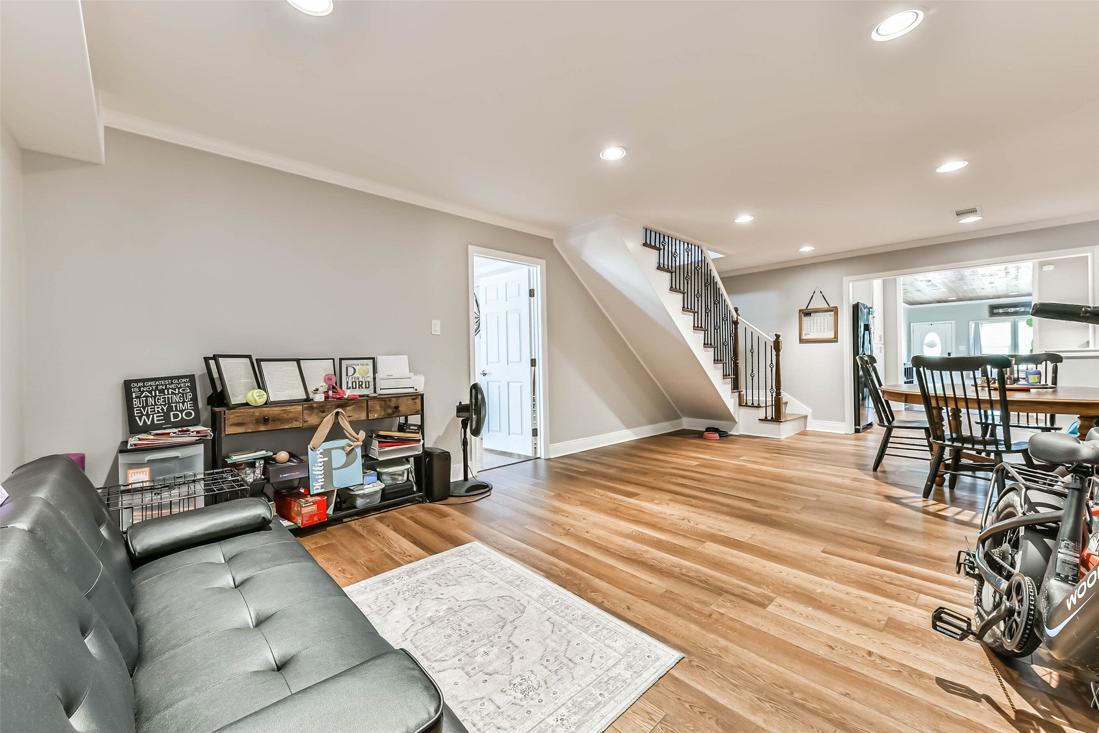 Flex space can be used for 2nd living area and eating area.