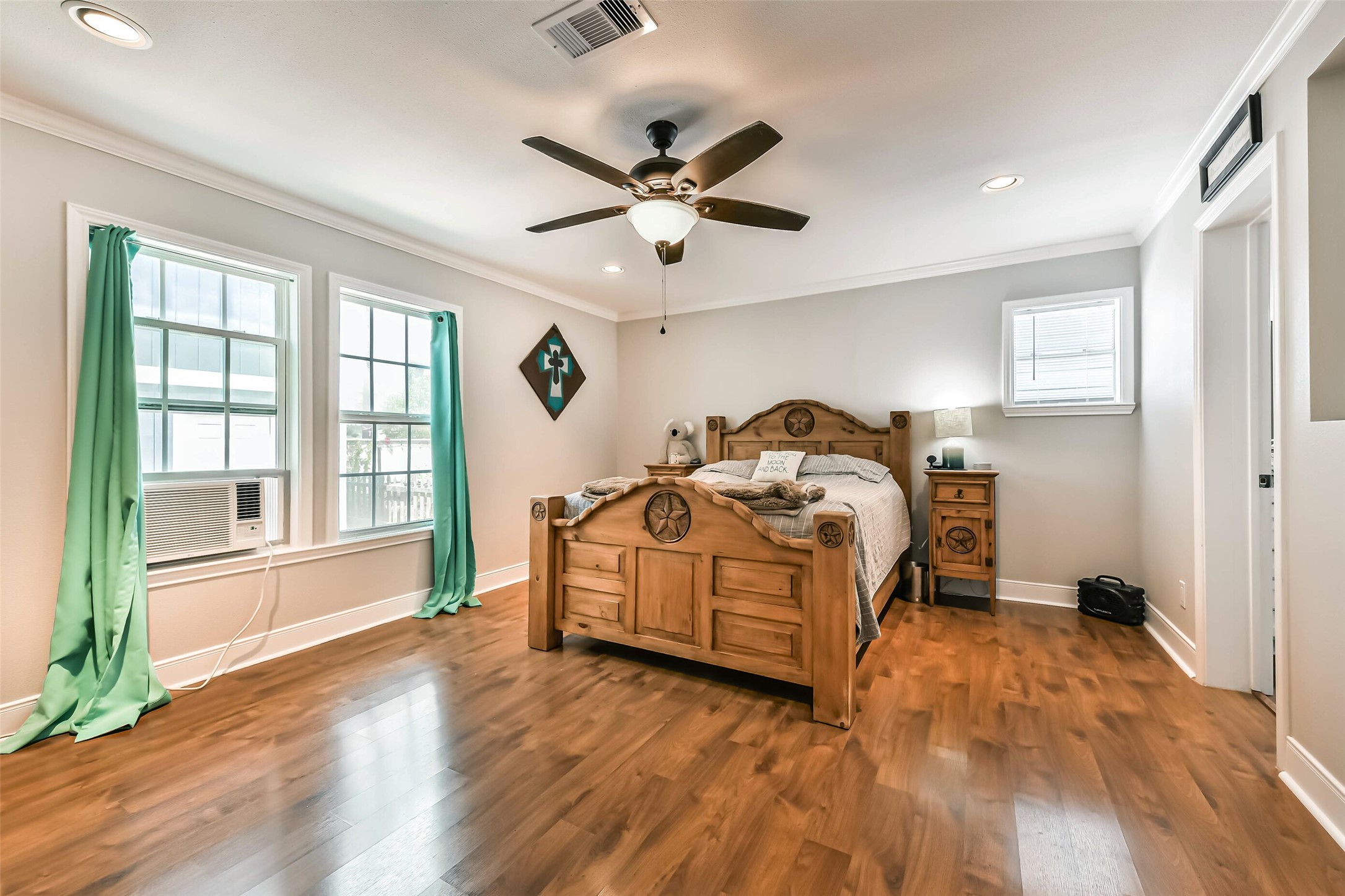 5220 Avenue P 1/2, Galveston, TX 77551