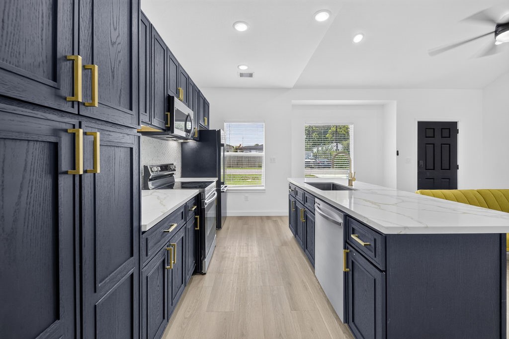 715 Rosedale Street, La Marque, TX 77568