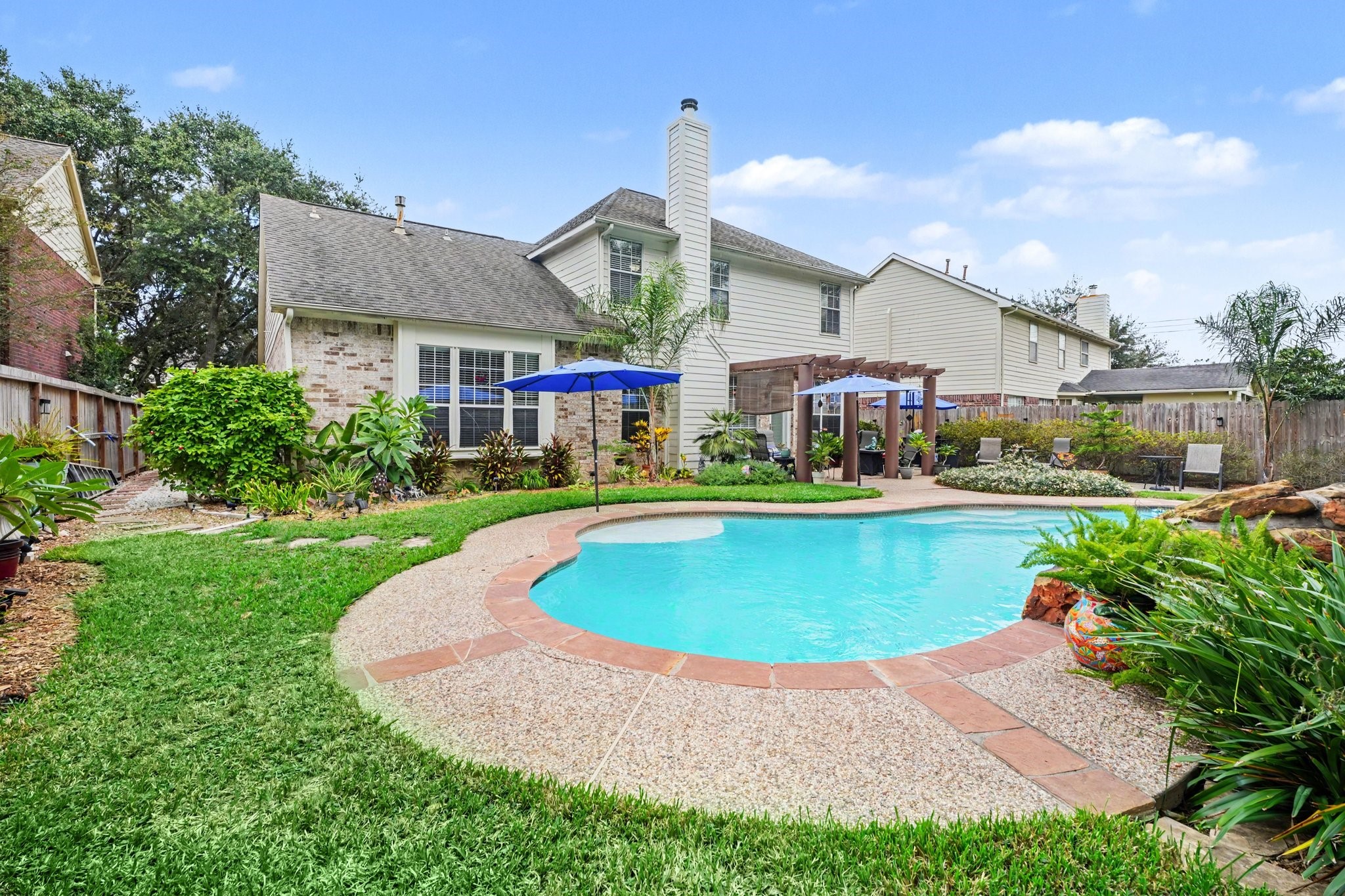 2123 Autumn Cove Drive, League City, TX 77573