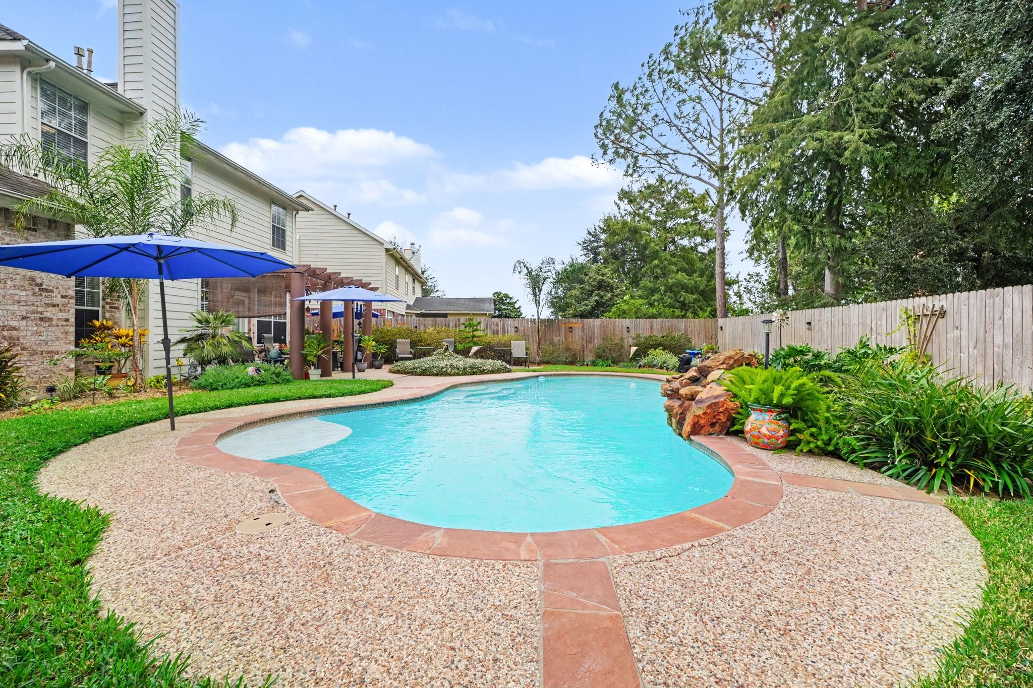 2123 Autumn Cove Drive, League City, TX 77573