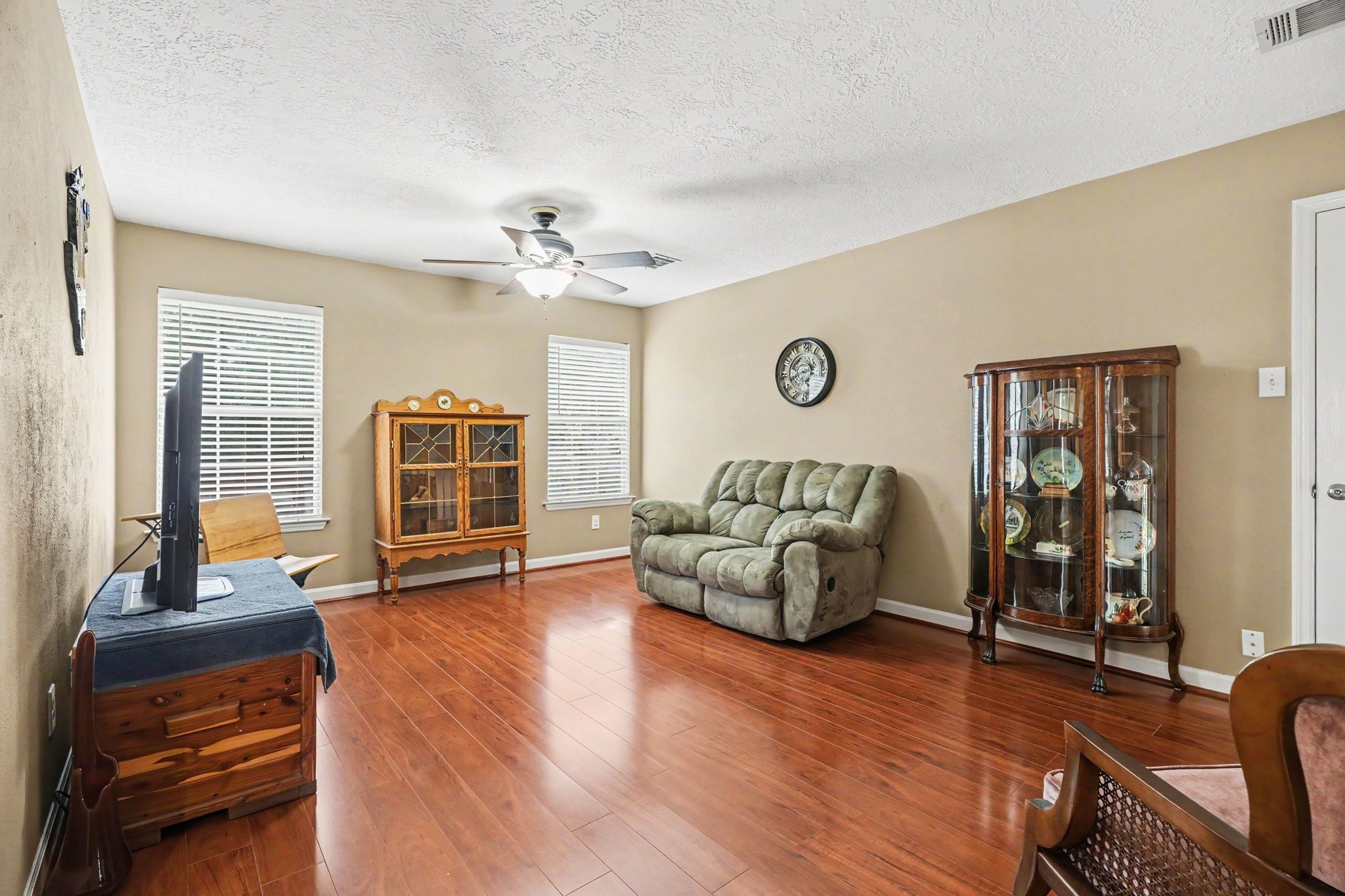 Game room upstairs