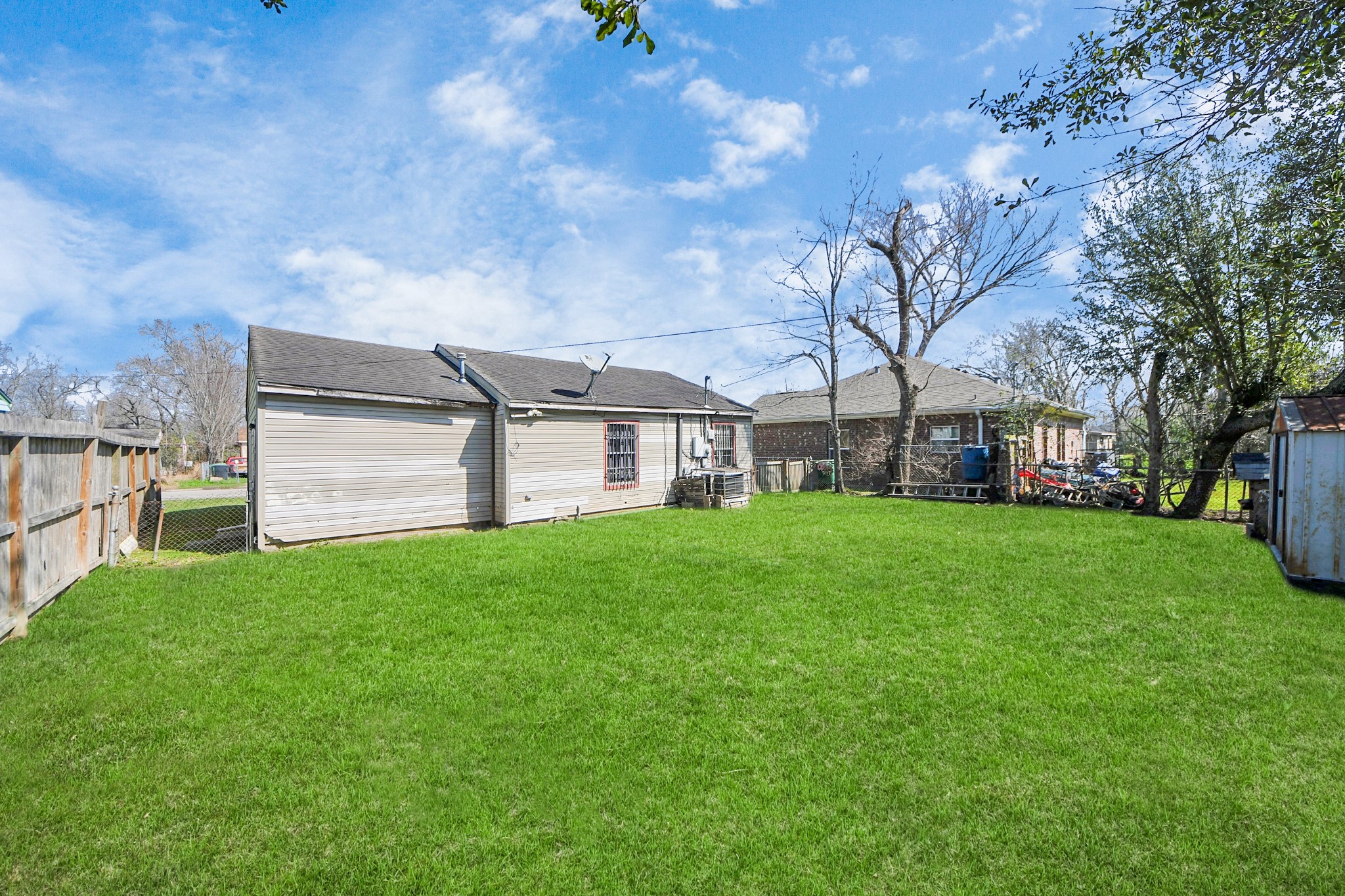 4926 Van Fleet Street, Houston, TX 77033