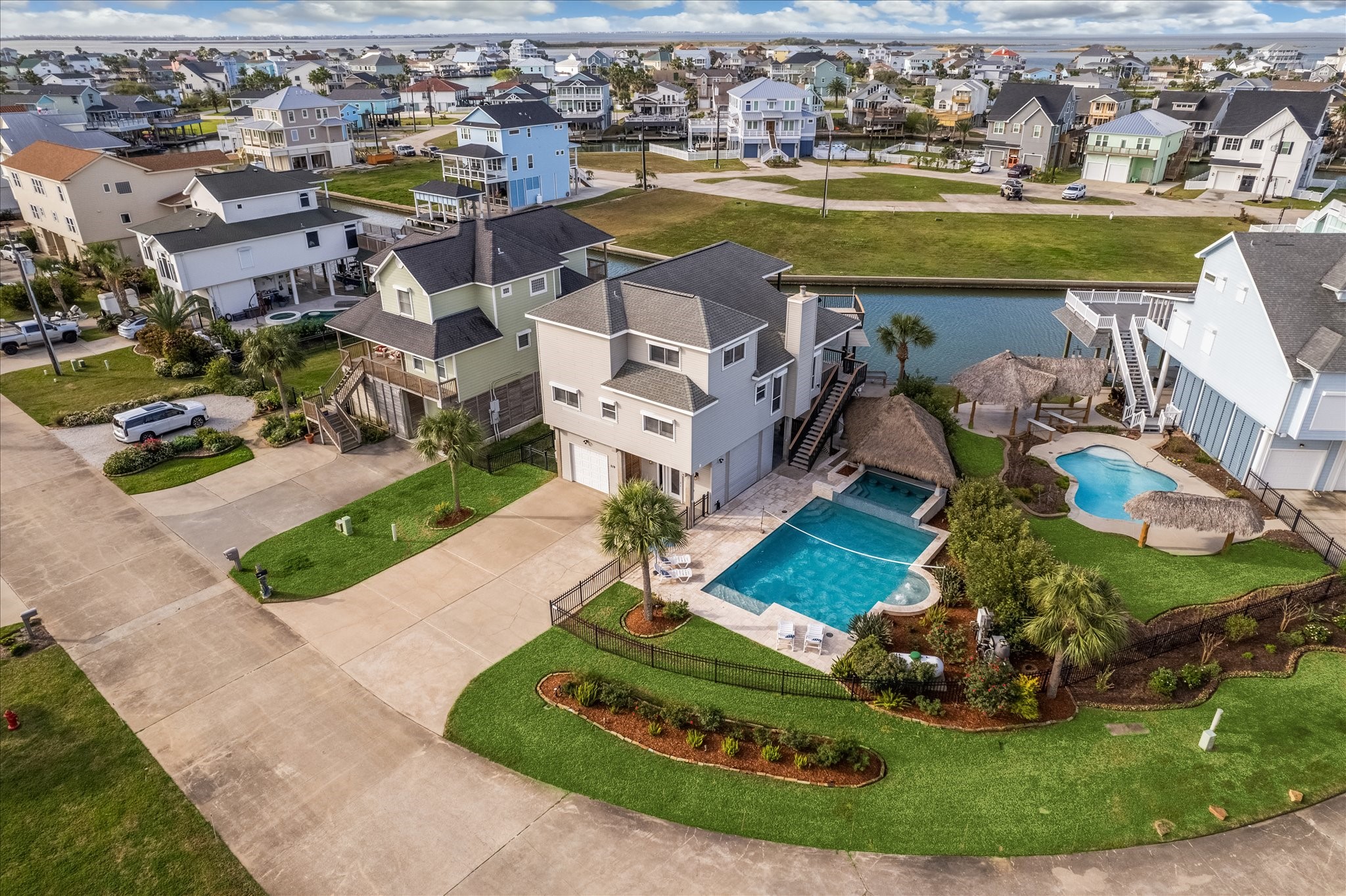 Coastal living at its best !