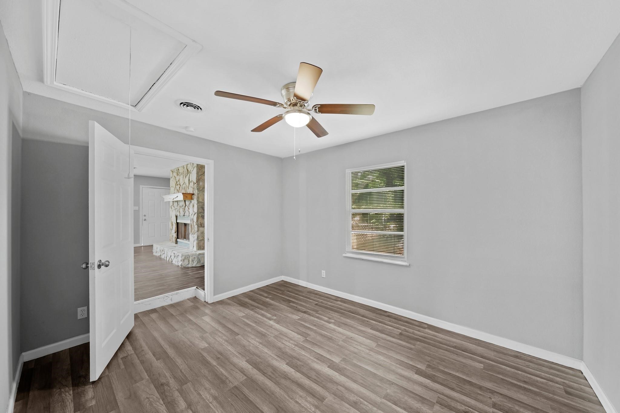 706 W 12th Street, Freeport, TX 77541